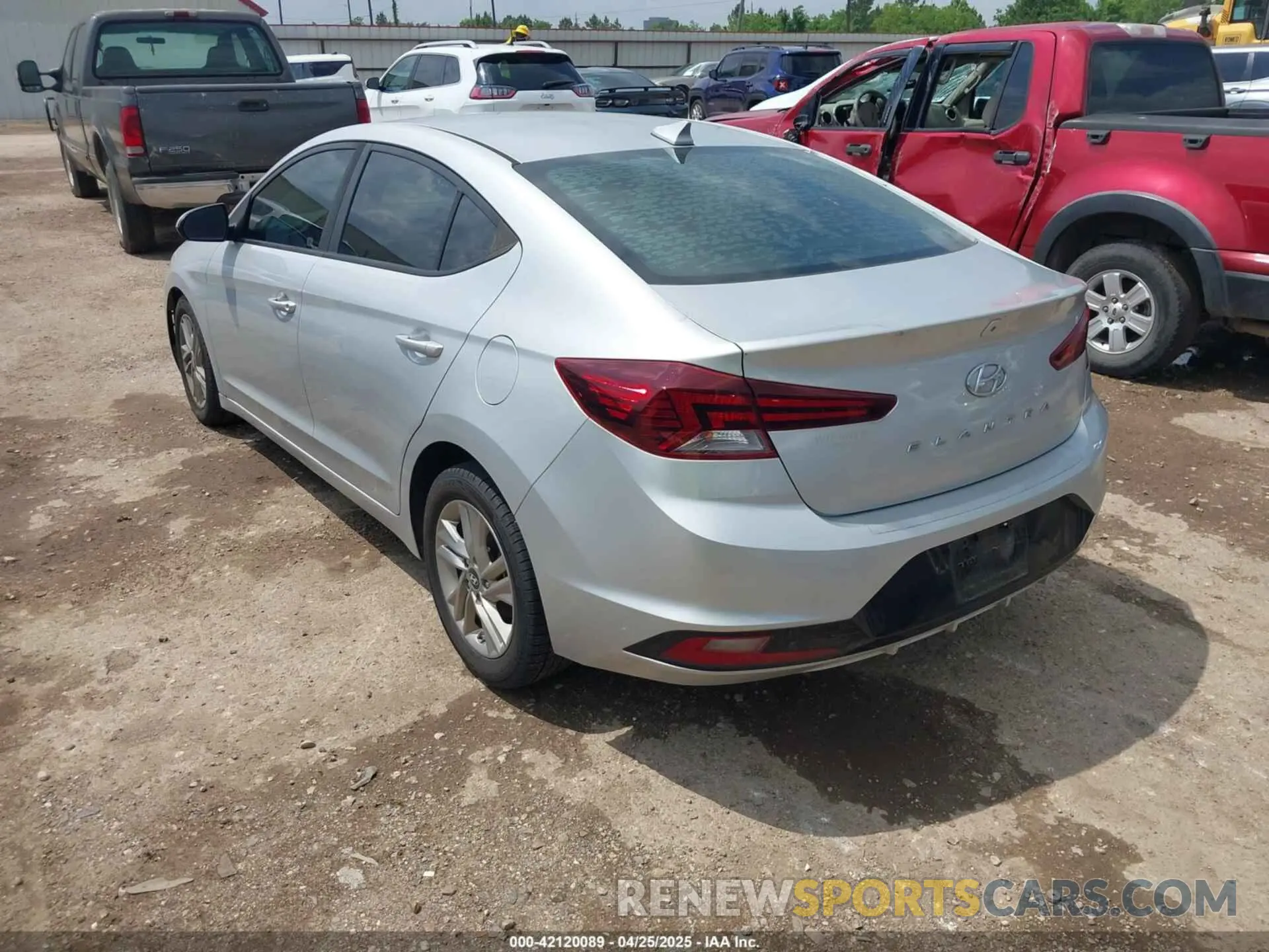 3 fotografías del automóvil dañado 5NPD84LF2KH425047 HYUNDAI ELANTRA 2019