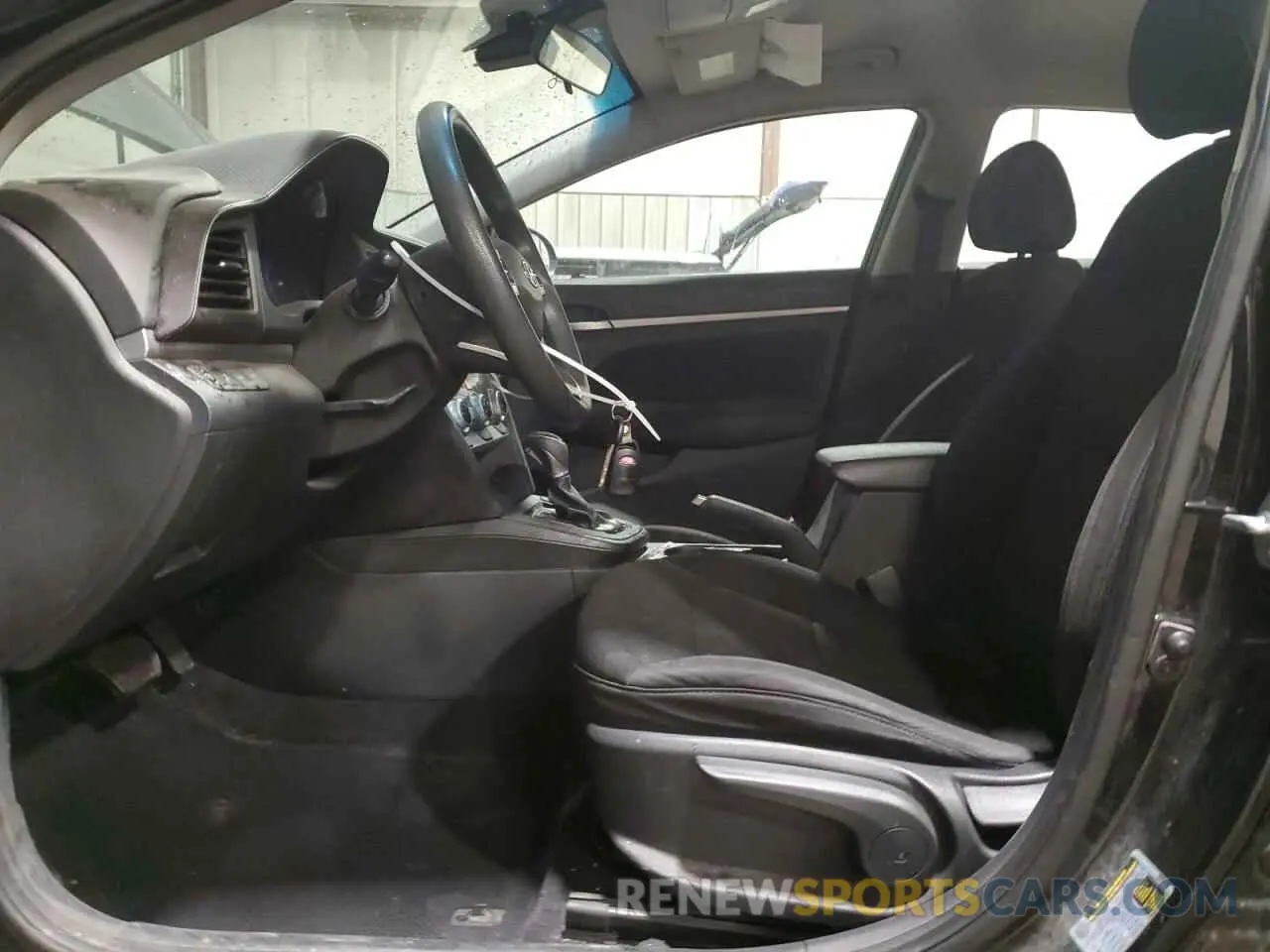 7 fotografías del automóvil dañado 5NPD84LF2KH444844 HYUNDAI ELANTRA 2019