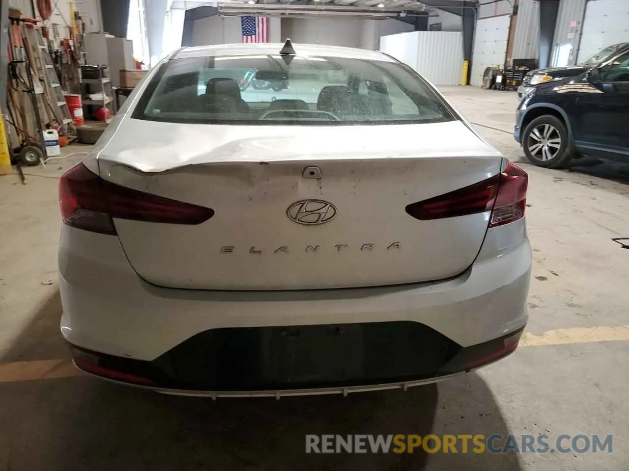 6 fotografías del automóvil dañado 5NPD84LF2KH493753 HYUNDAI ELANTRA 2019