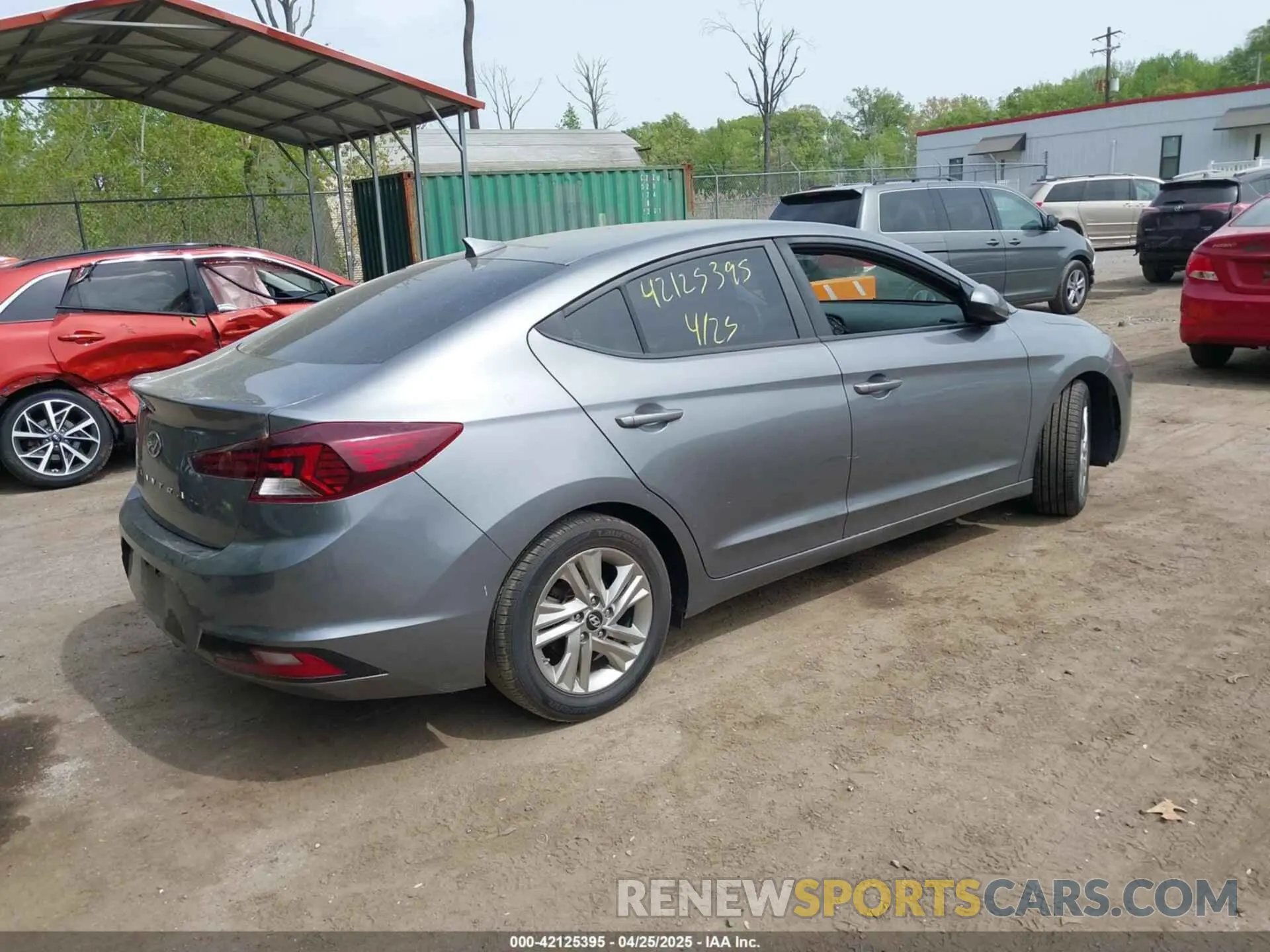4 fotografías del automóvil dañado 5NPD84LF3KH433674 HYUNDAI ELANTRA 2019