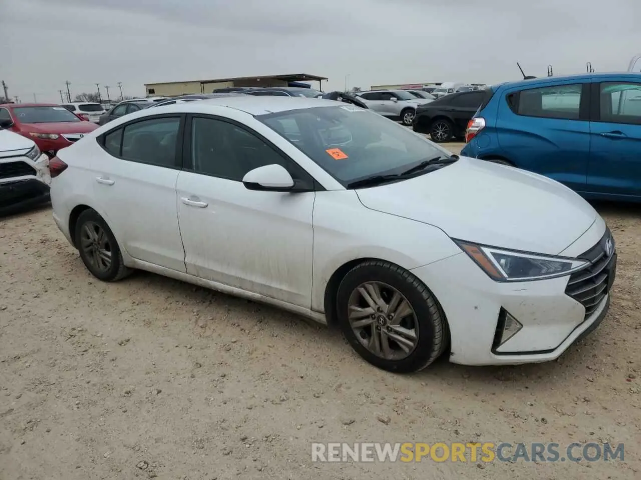 4 fotografías del automóvil dañado 5NPD84LF4KH429522 HYUNDAI ELANTRA 2019