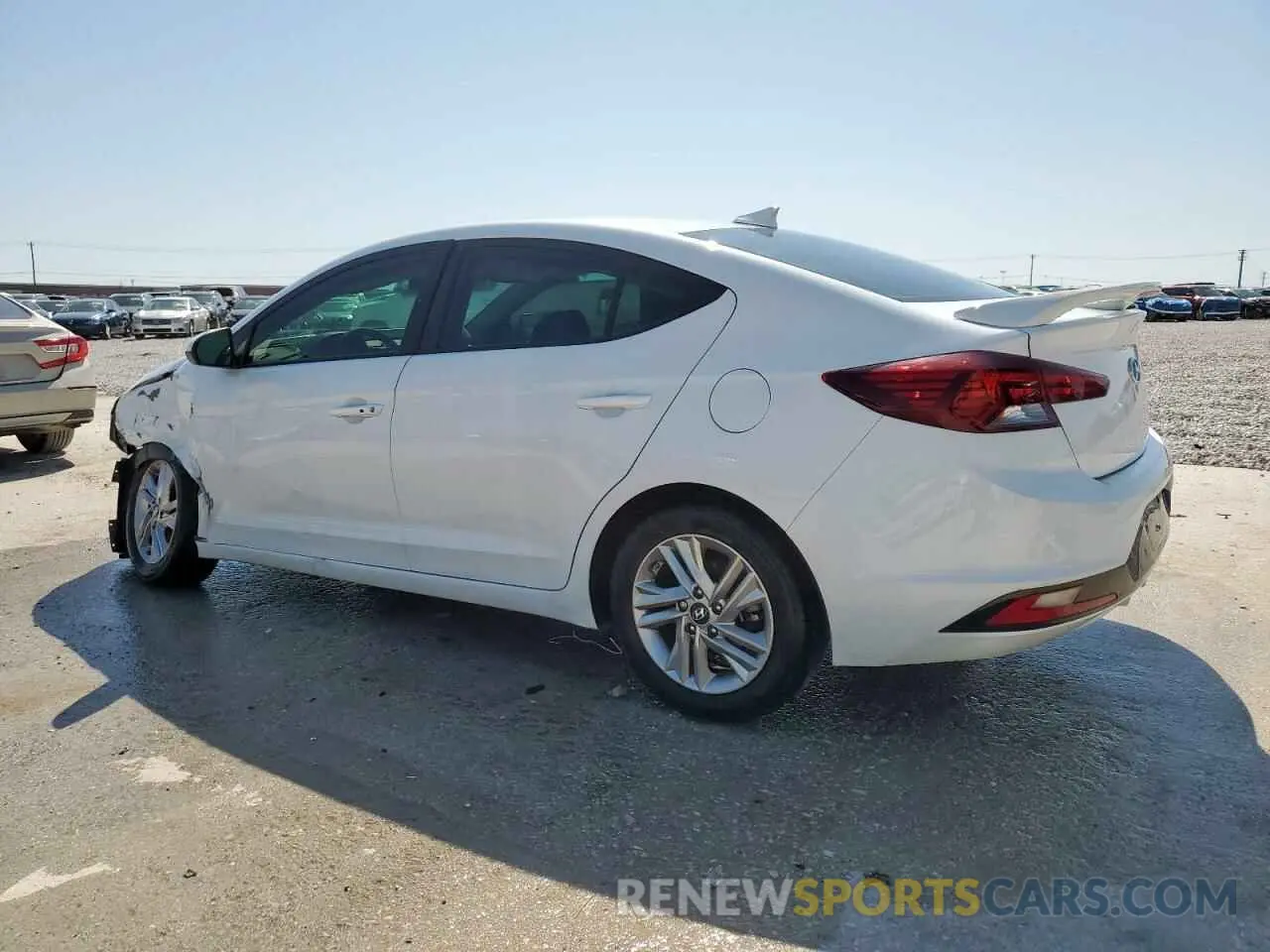2 fotografías del automóvil dañado 5NPD84LF4KH462861 HYUNDAI ELANTRA 2019