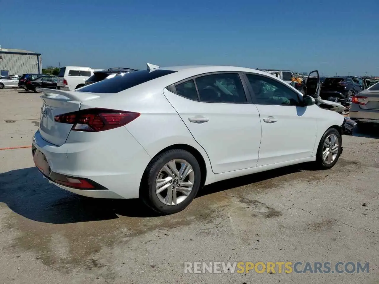 3 fotografías del automóvil dañado 5NPD84LF4KH462861 HYUNDAI ELANTRA 2019