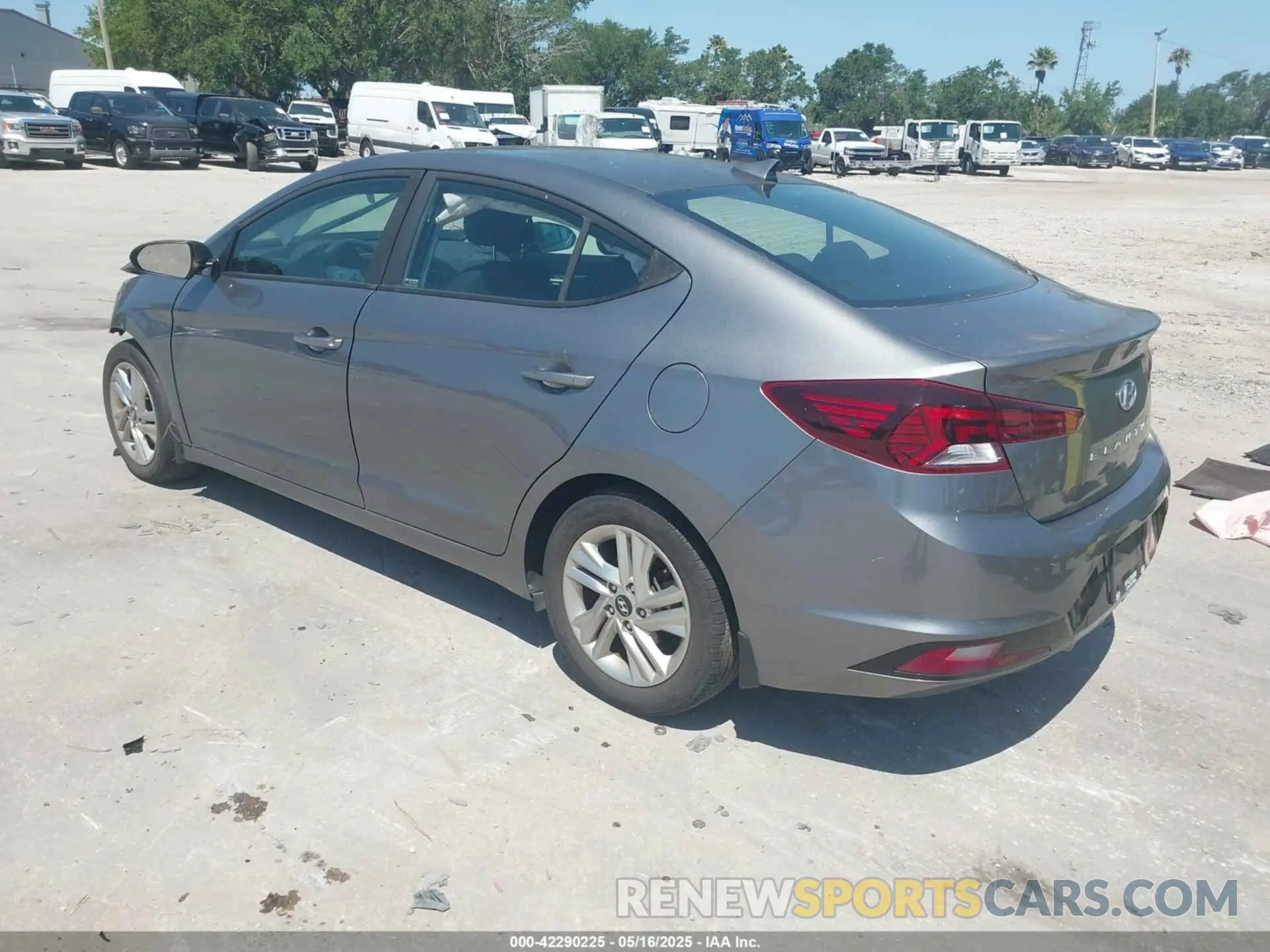 3 fotografías del automóvil dañado 5NPD84LF4KH476002 HYUNDAI ELANTRA 2019