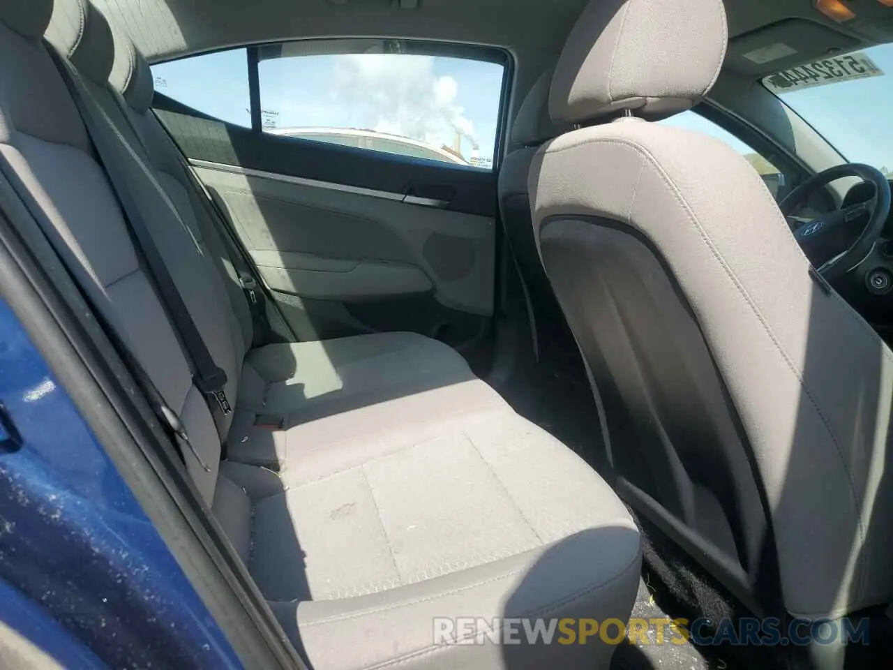 10 fotografías del automóvil dañado 5NPD84LF5KH413118 HYUNDAI ELANTRA 2019