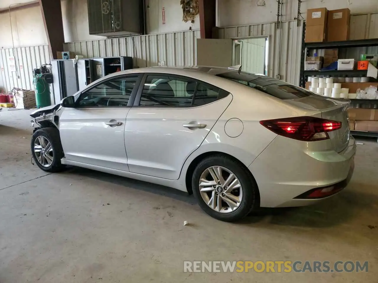 2 fotografías del automóvil dañado 5NPD84LF5KH437841 HYUNDAI ELANTRA 2019