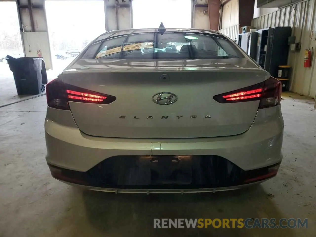 6 fotografías del automóvil dañado 5NPD84LF5KH437841 HYUNDAI ELANTRA 2019