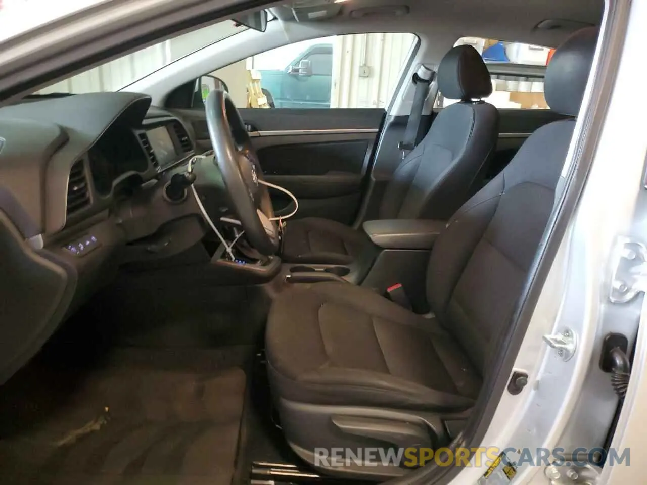 7 fotografías del automóvil dañado 5NPD84LF5KH437841 HYUNDAI ELANTRA 2019