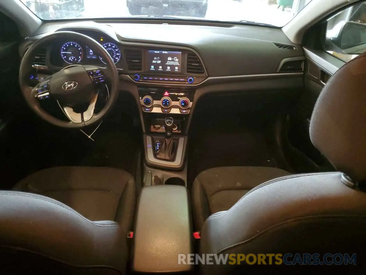 8 fotografías del automóvil dañado 5NPD84LF5KH437841 HYUNDAI ELANTRA 2019