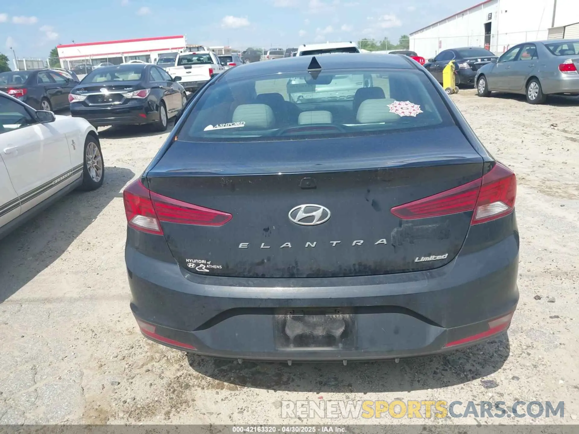 16 fotografías del automóvil dañado 5NPD84LF5KH445843 HYUNDAI ELANTRA 2019