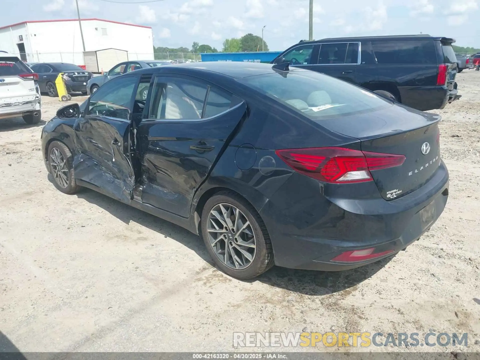 3 fotografías del automóvil dañado 5NPD84LF5KH445843 HYUNDAI ELANTRA 2019