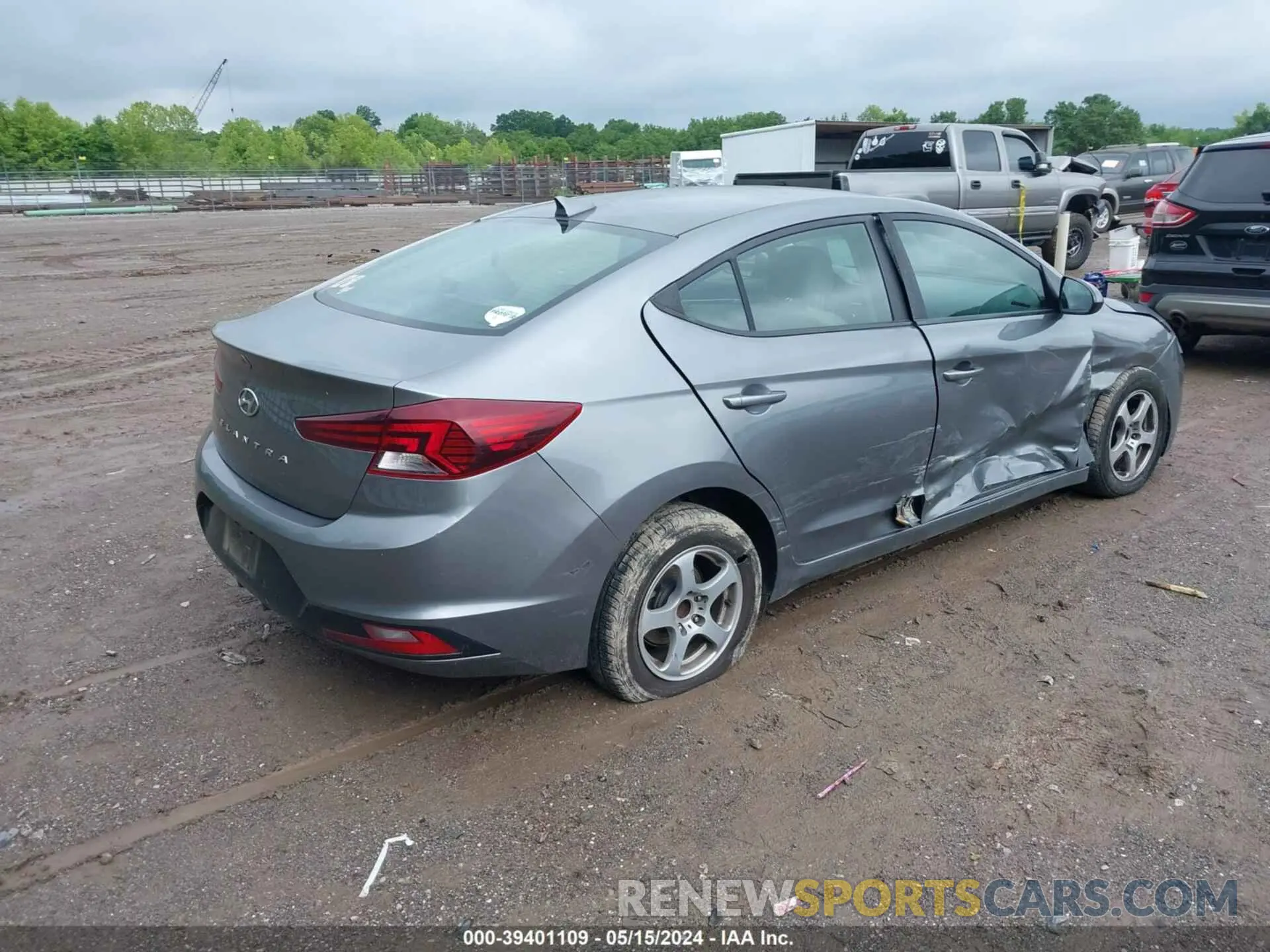 4 fotografías del automóvil dañado 5NPD84LF6KH406128 HYUNDAI ELANTRA 2019