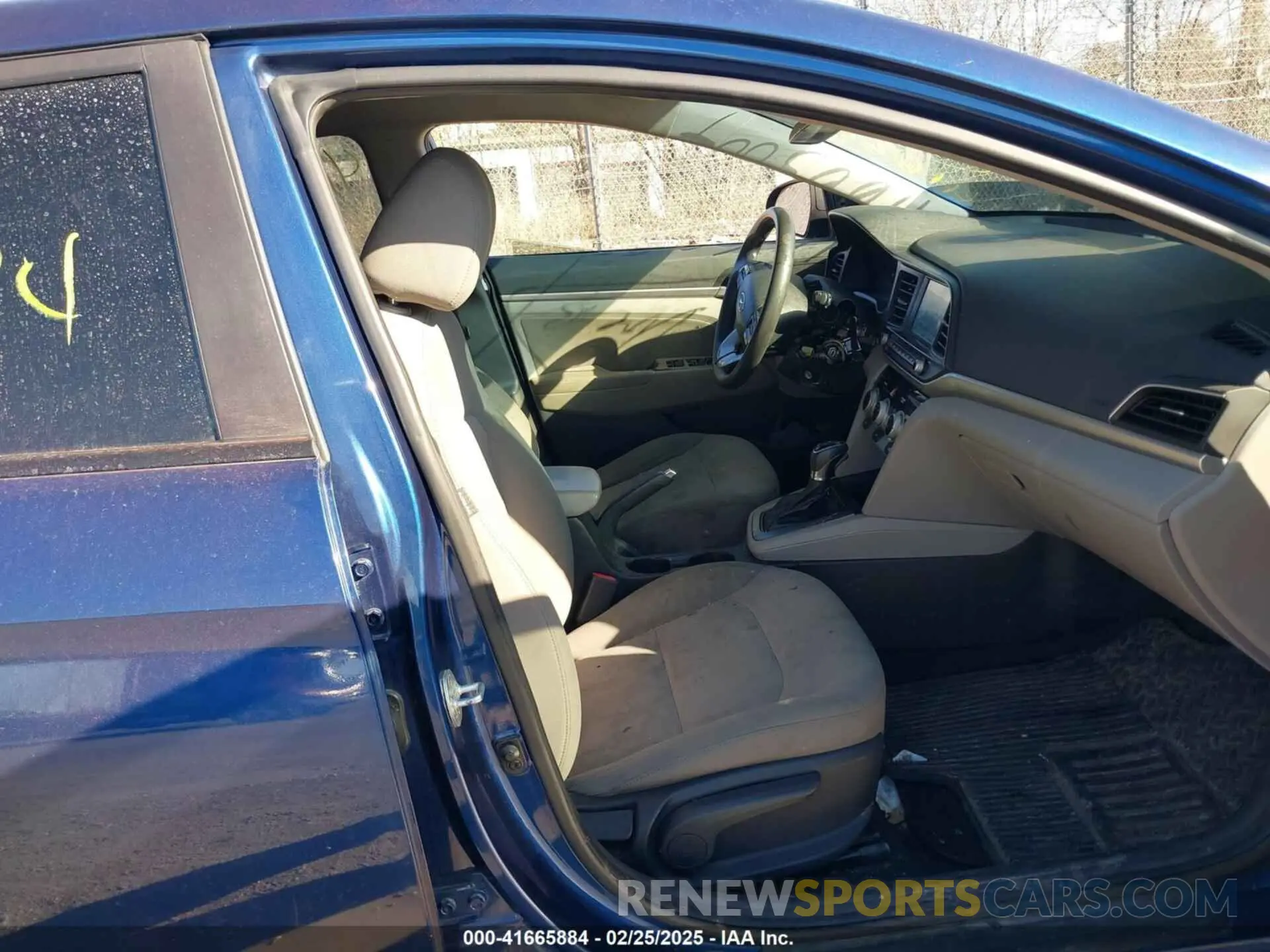 5 fotografías del automóvil dañado 5NPD84LF6KH434723 HYUNDAI ELANTRA 2019