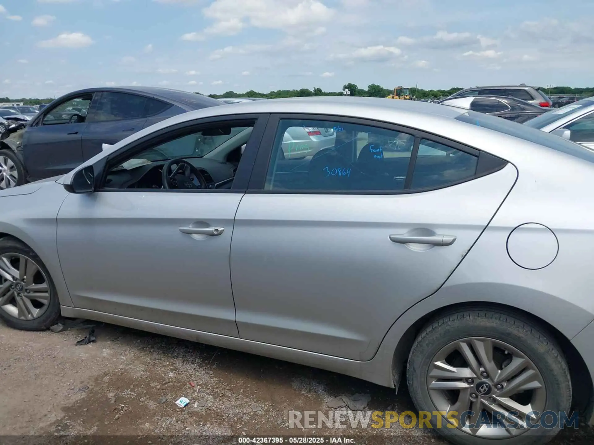 14 fotografías del automóvil dañado 5NPD84LF6KH435709 HYUNDAI ELANTRA 2019