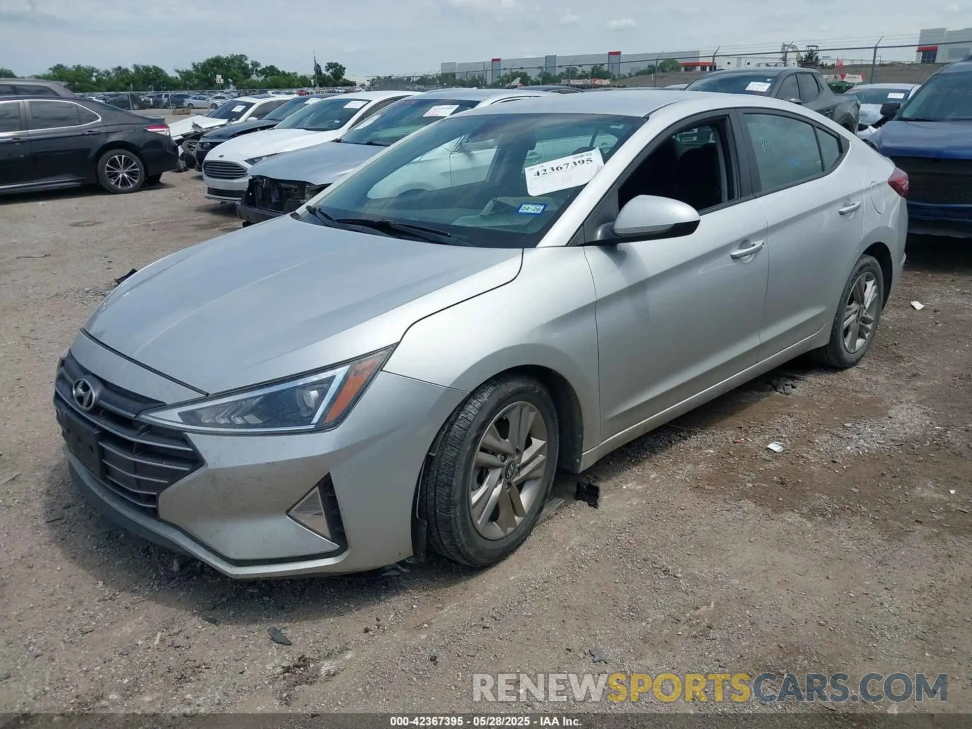 2 fotografías del automóvil dañado 5NPD84LF6KH435709 HYUNDAI ELANTRA 2019
