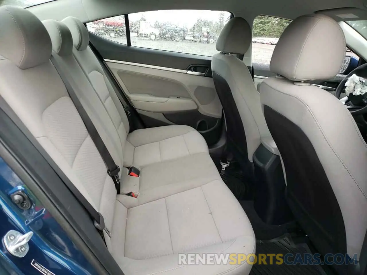 10 fotografías del automóvil dañado 5NPD84LF6KH442627 HYUNDAI ELANTRA 2019