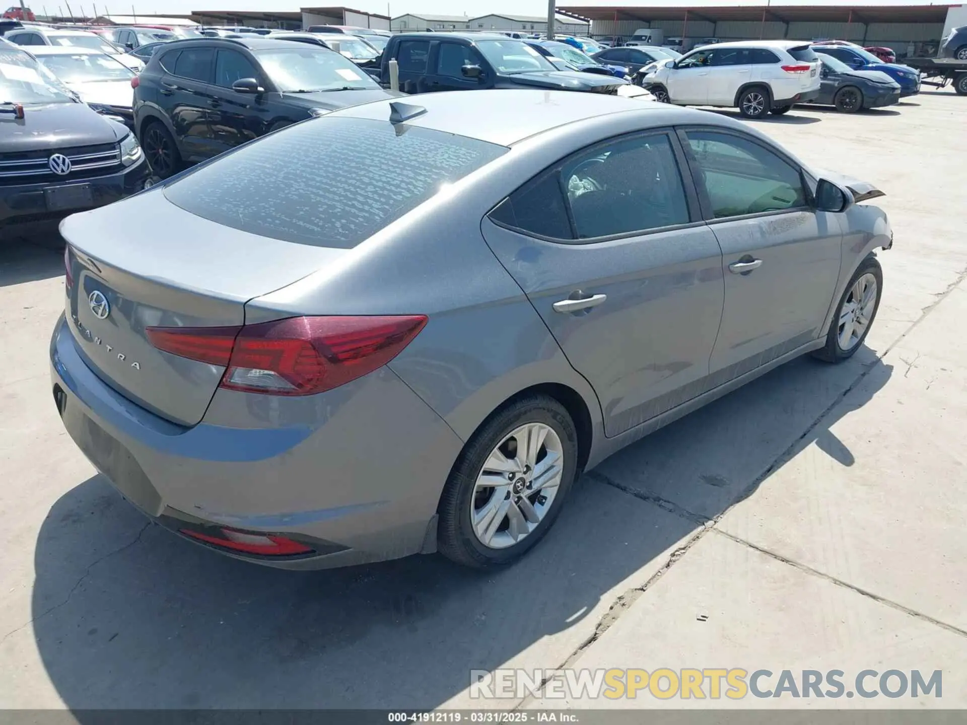 4 fotografías del automóvil dañado 5NPD84LF6KH453627 HYUNDAI ELANTRA 2019