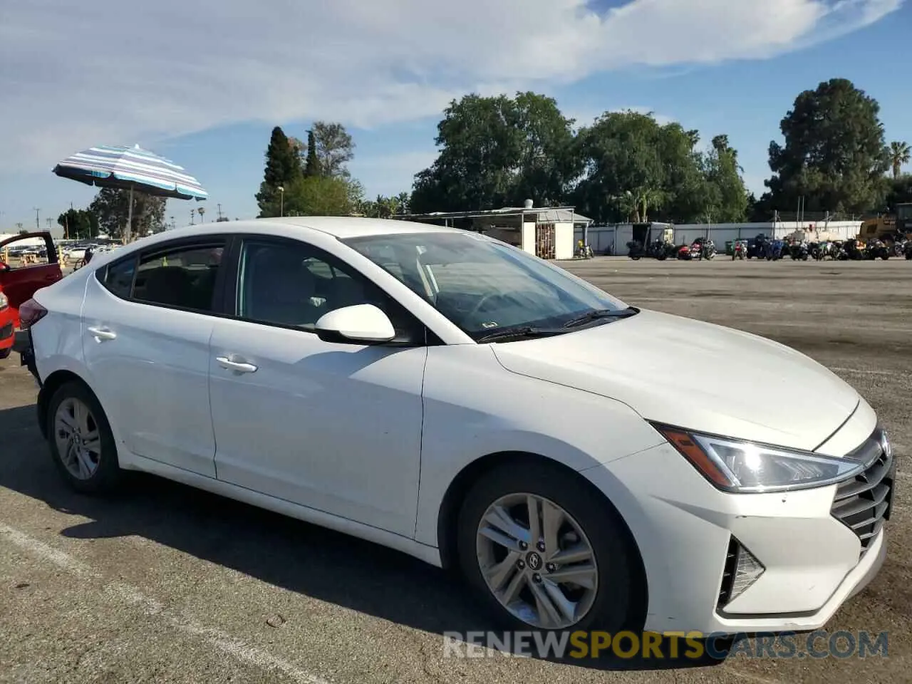 4 fotografías del automóvil dañado 5NPD84LF6KH458553 HYUNDAI ELANTRA 2019