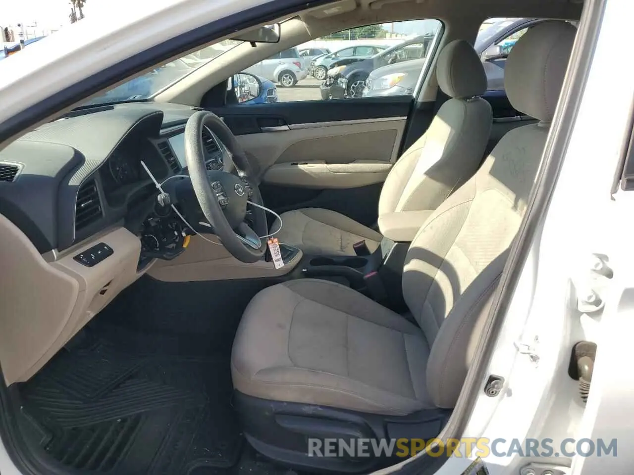 7 fotografías del automóvil dañado 5NPD84LF6KH458553 HYUNDAI ELANTRA 2019