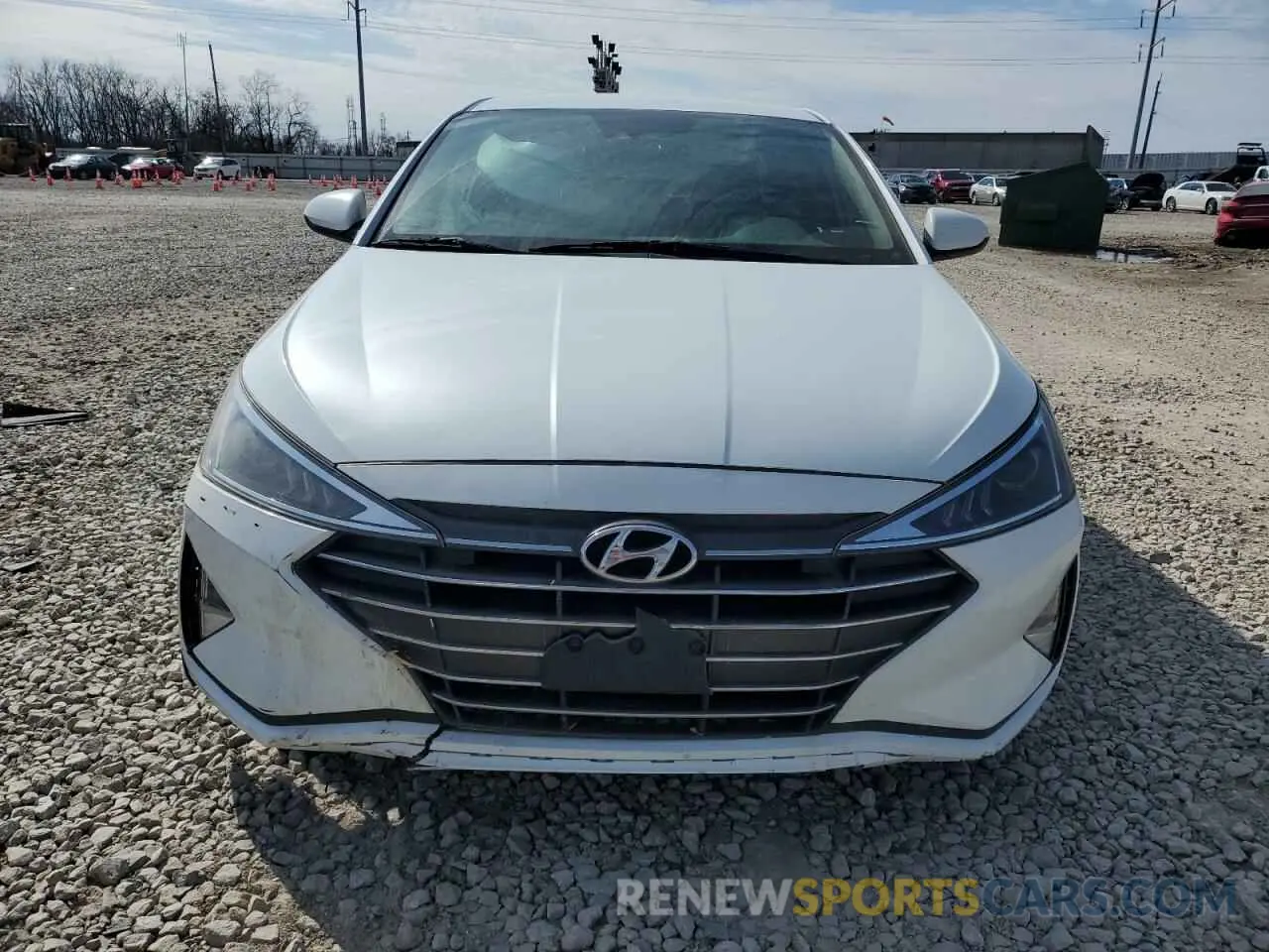 5 fotografías del automóvil dañado 5NPD84LF6KH469908 HYUNDAI ELANTRA 2019
