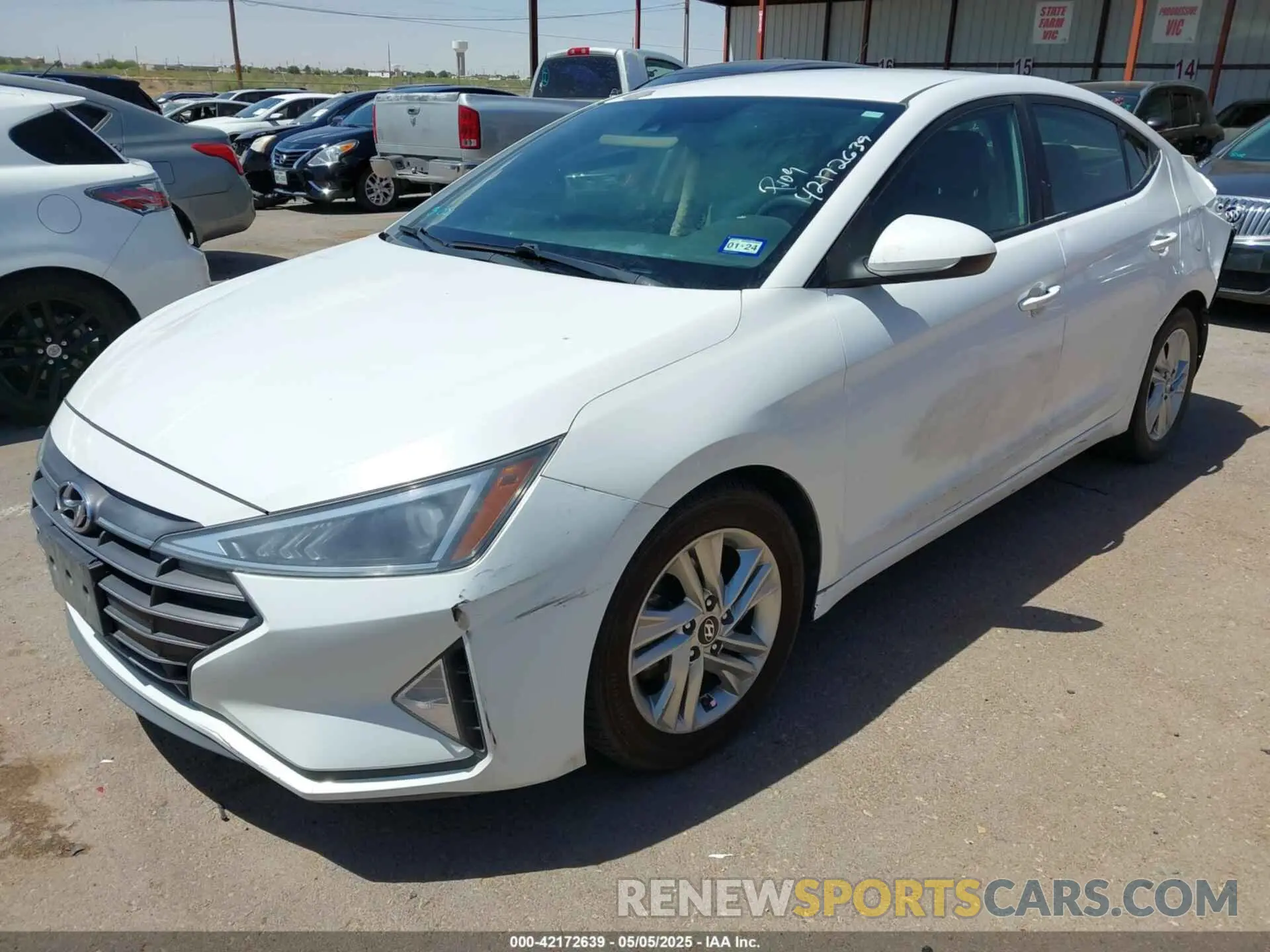 2 fotografías del automóvil dañado 5NPD84LF6KH476759 HYUNDAI ELANTRA 2019