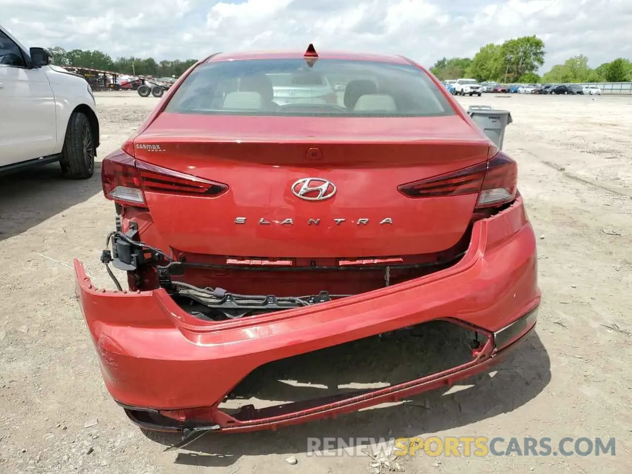 6 fotografías del automóvil dañado 5NPD84LF6KH477507 HYUNDAI ELANTRA 2019