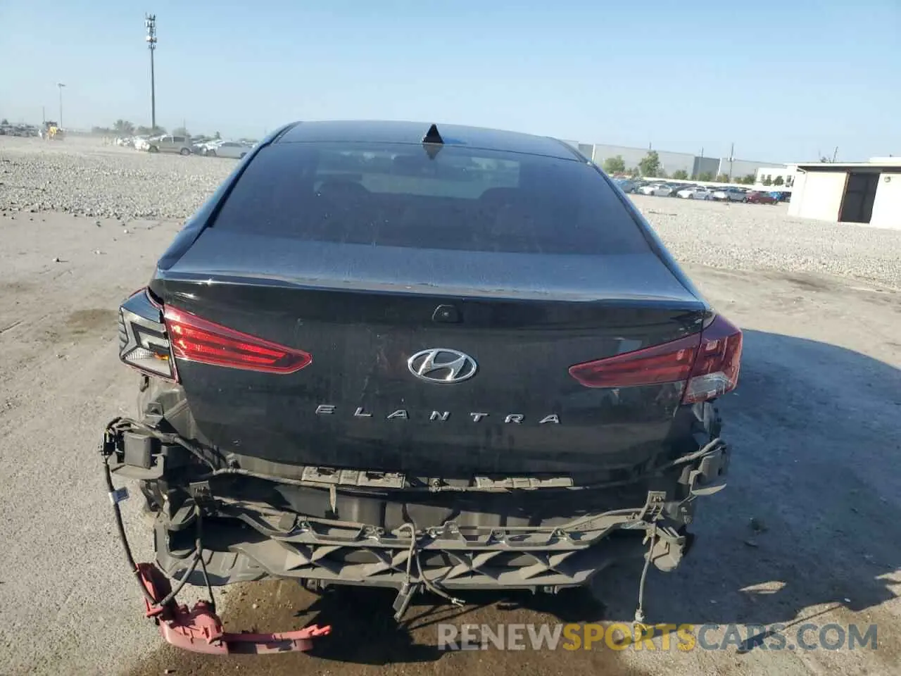 6 fotografías del automóvil dañado 5NPD84LF7KH420569 HYUNDAI ELANTRA 2019