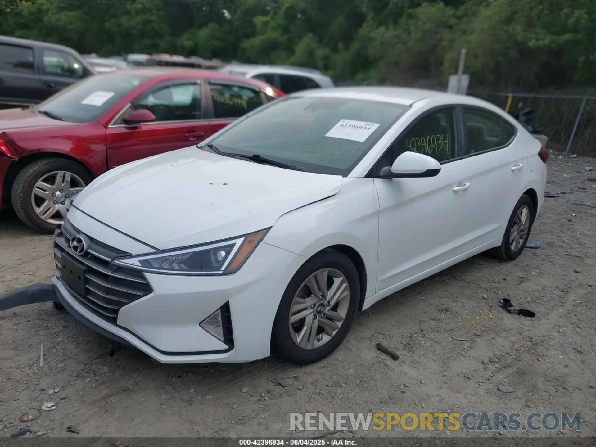 2 fotografías del automóvil dañado 5NPD84LF7KH423018 HYUNDAI ELANTRA 2019