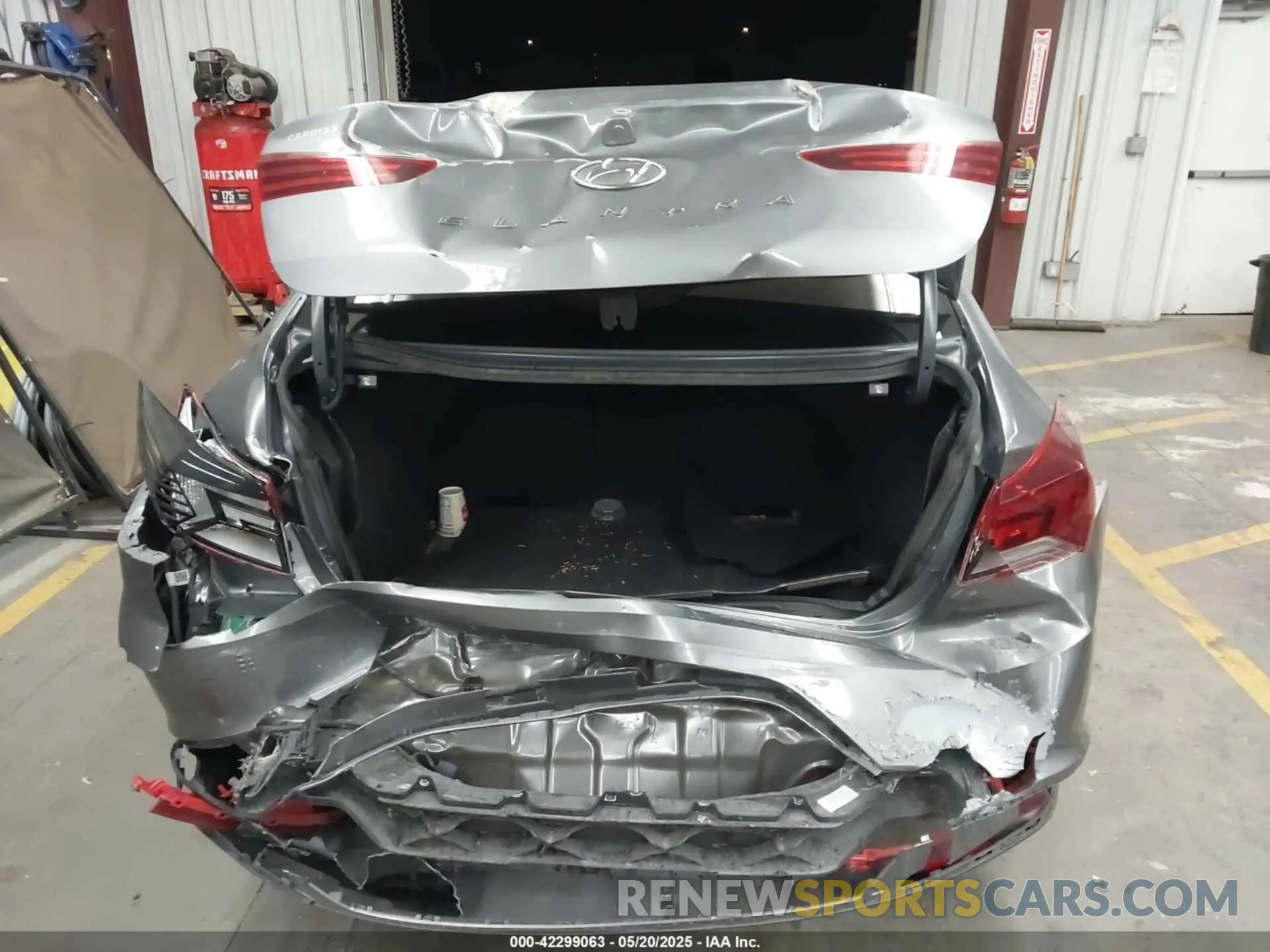 16 fotografías del automóvil dañado 5NPD84LF7KH424833 HYUNDAI ELANTRA 2019