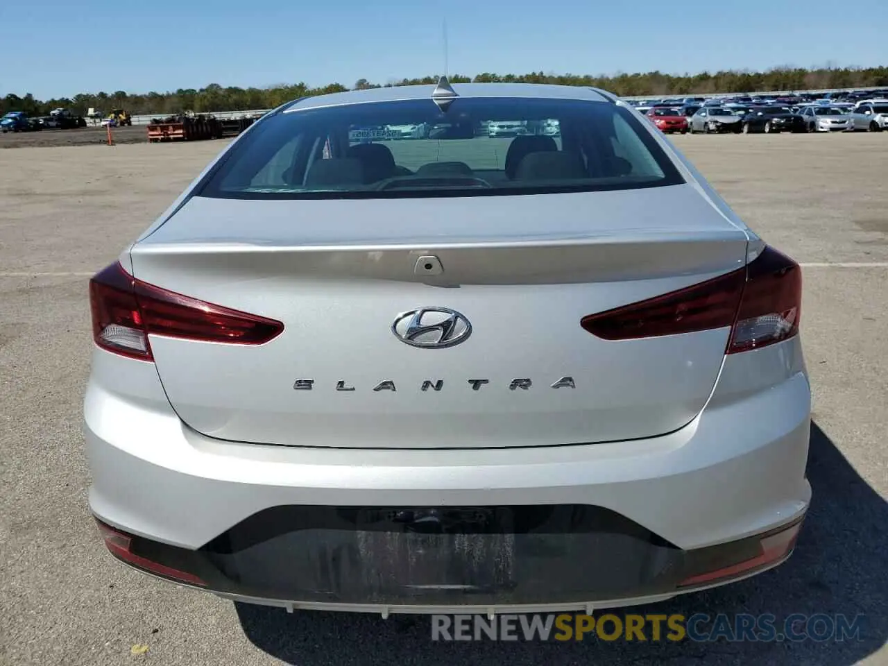 6 fotografías del automóvil dañado 5NPD84LF7KH433452 HYUNDAI ELANTRA 2019