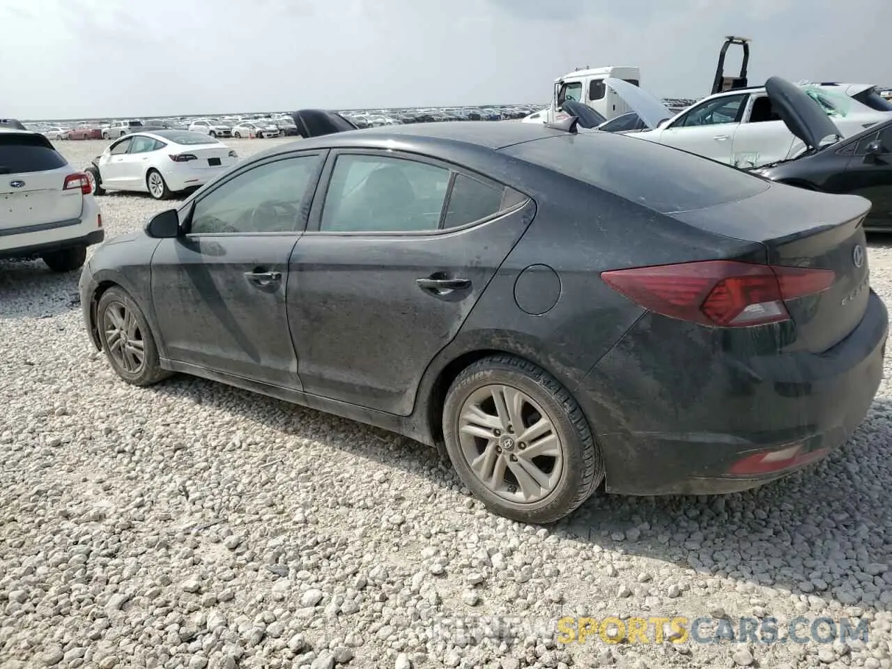 2 fotografías del automóvil dañado 5NPD84LF7KH437873 HYUNDAI ELANTRA 2019