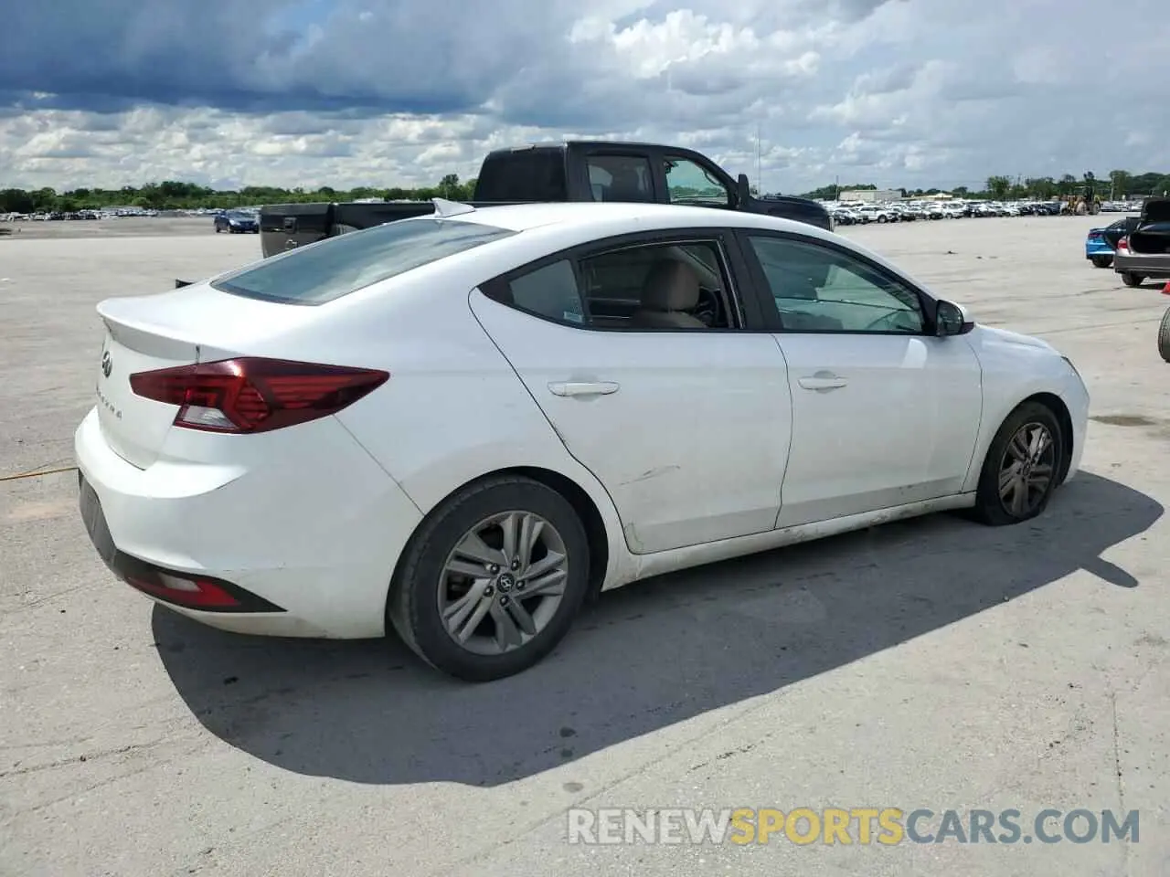 3 fotografías del automóvil dañado 5NPD84LF7KH458951 HYUNDAI ELANTRA 2019