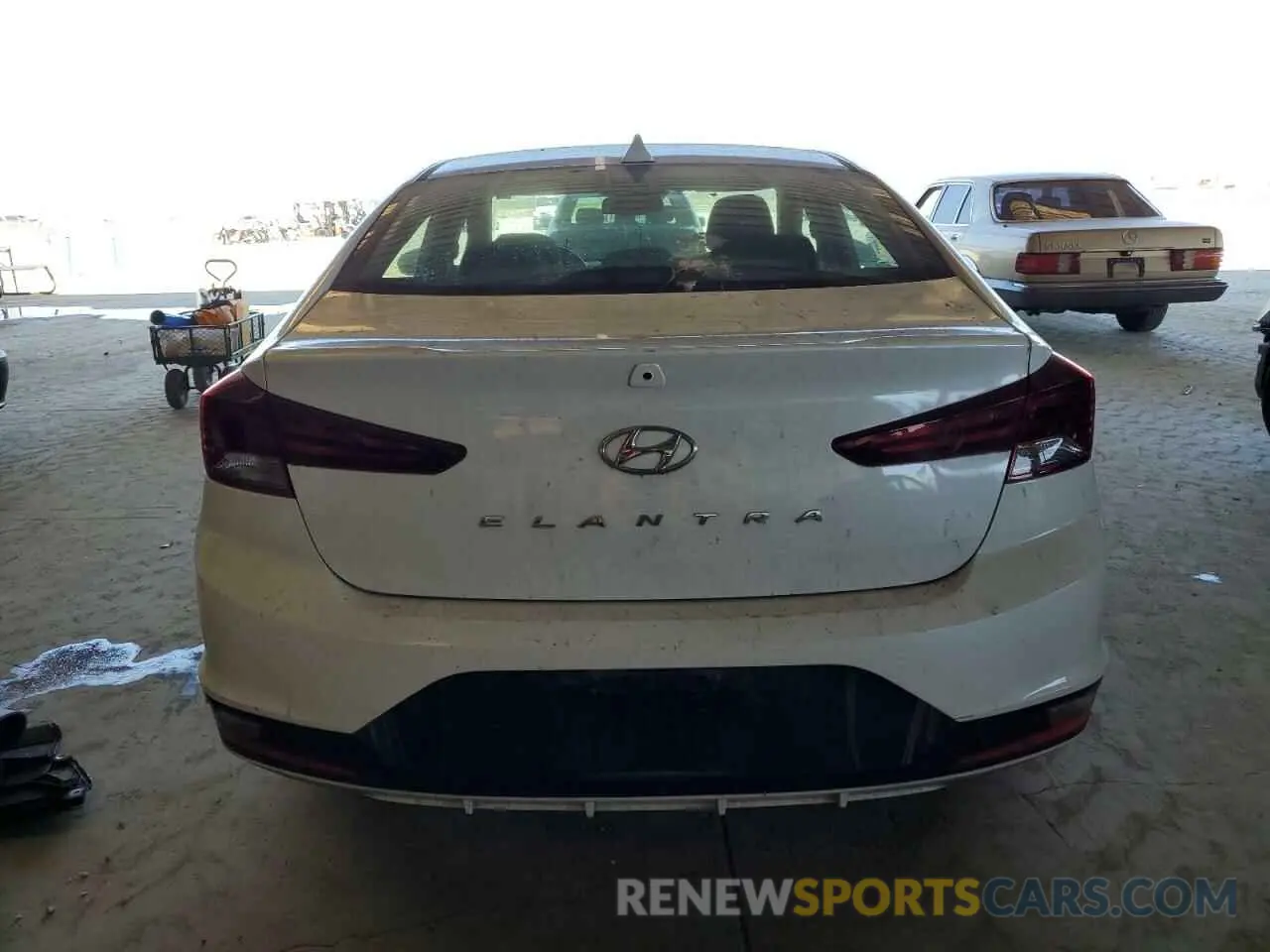 6 fotografías del automóvil dañado 5NPD84LF7KH476317 HYUNDAI ELANTRA 2019
