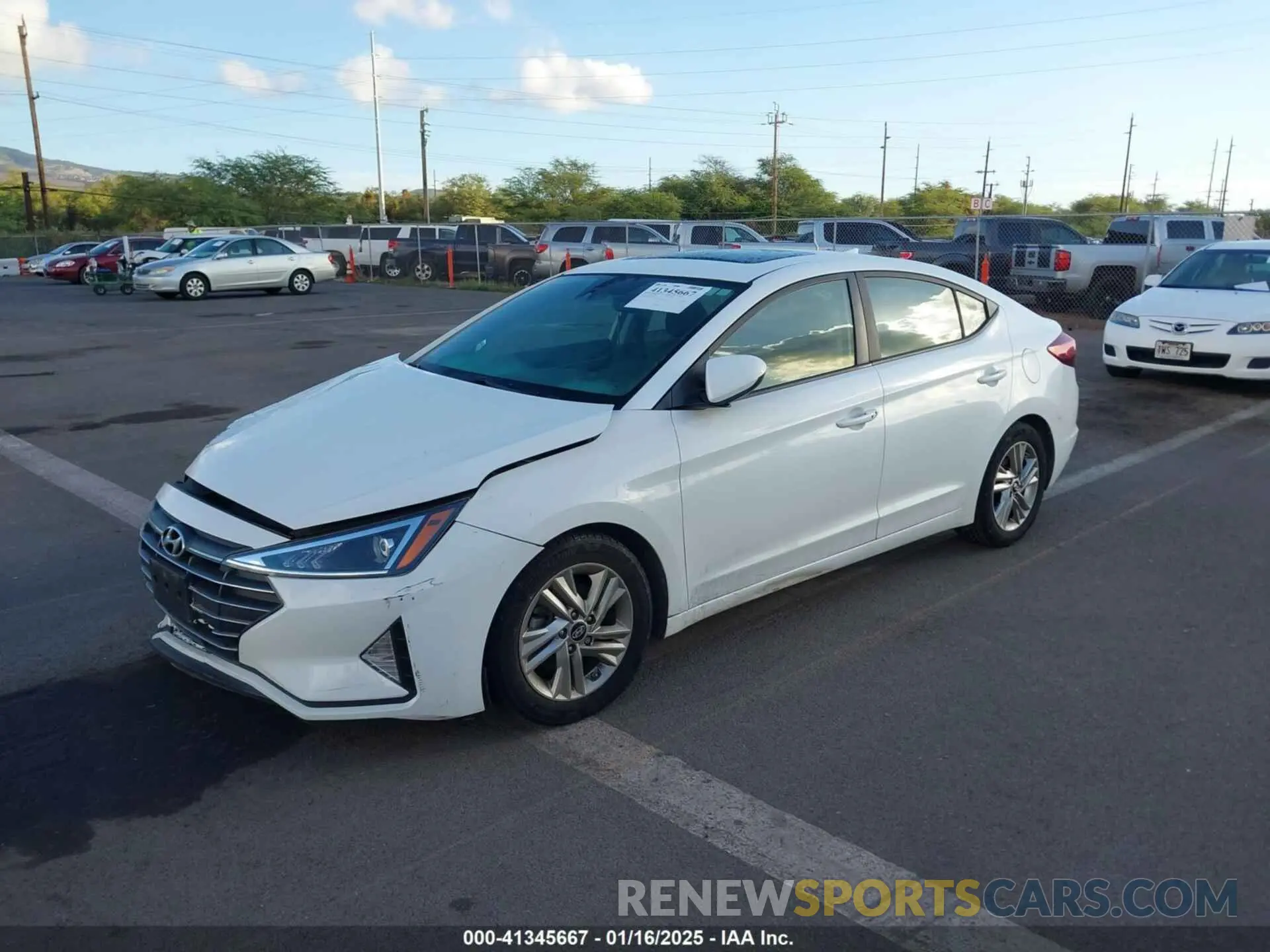 2 fotografías del automóvil dañado 5NPD84LF8KH442631 HYUNDAI ELANTRA 2019