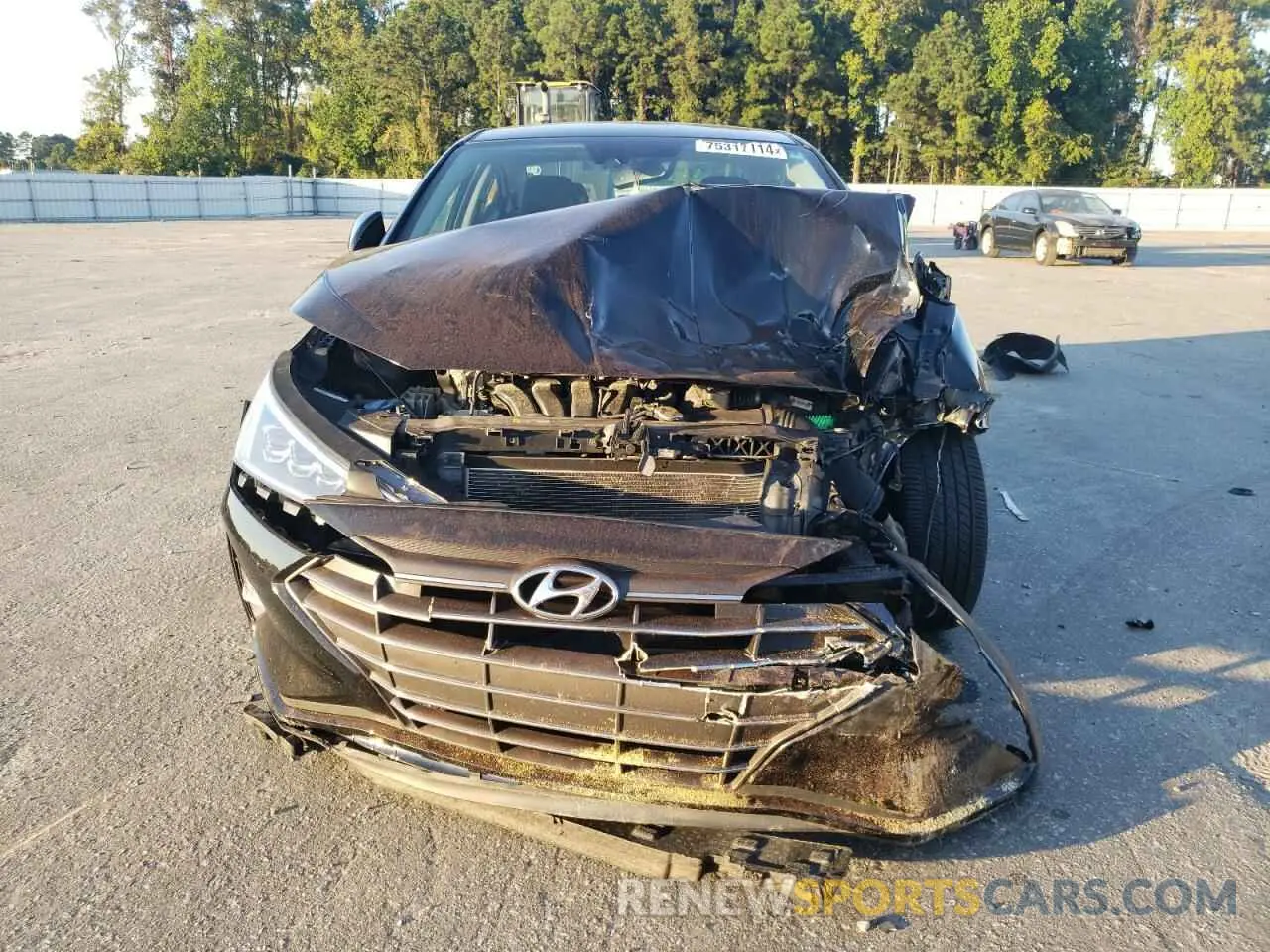 5 fotografías del automóvil dañado 5NPD84LF8KH463964 HYUNDAI ELANTRA 2019