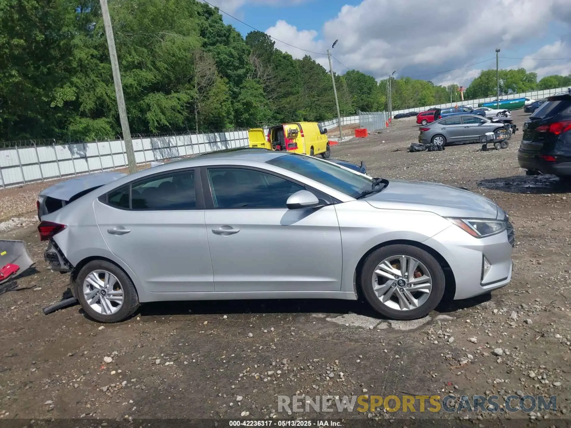 14 fotografías del automóvil dañado 5NPD84LF8KH466976 HYUNDAI ELANTRA 2019