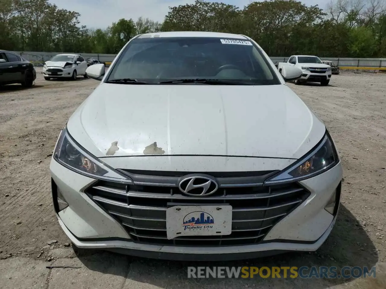 5 fotografías del automóvil dañado 5NPD84LF8KH469277 HYUNDAI ELANTRA 2019