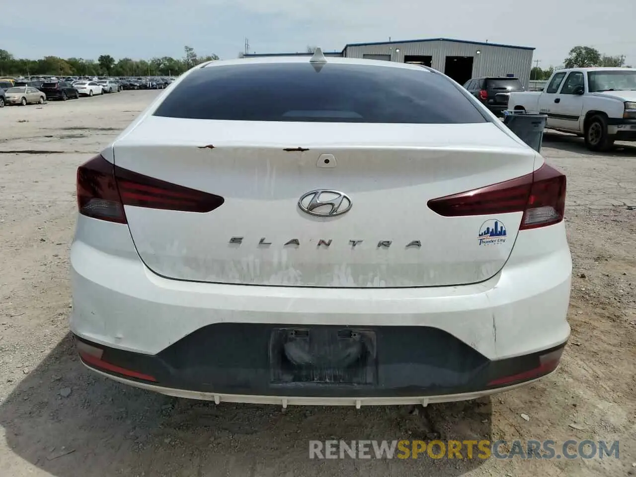 6 fotografías del automóvil dañado 5NPD84LF8KH469277 HYUNDAI ELANTRA 2019