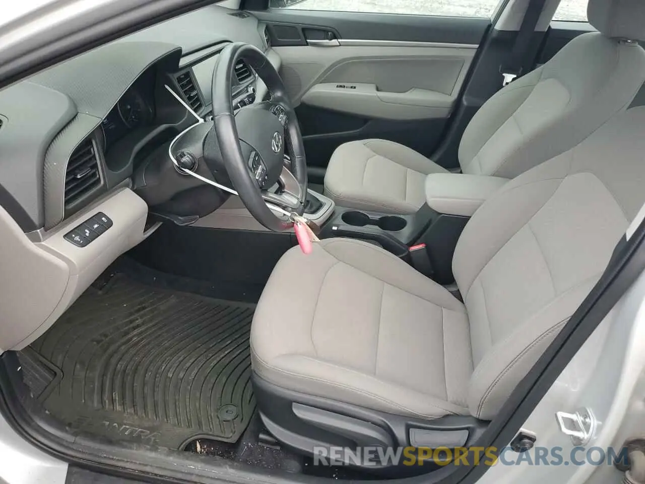 7 fotografías del automóvil dañado 5NPD84LF8KH481803 HYUNDAI ELANTRA 2019