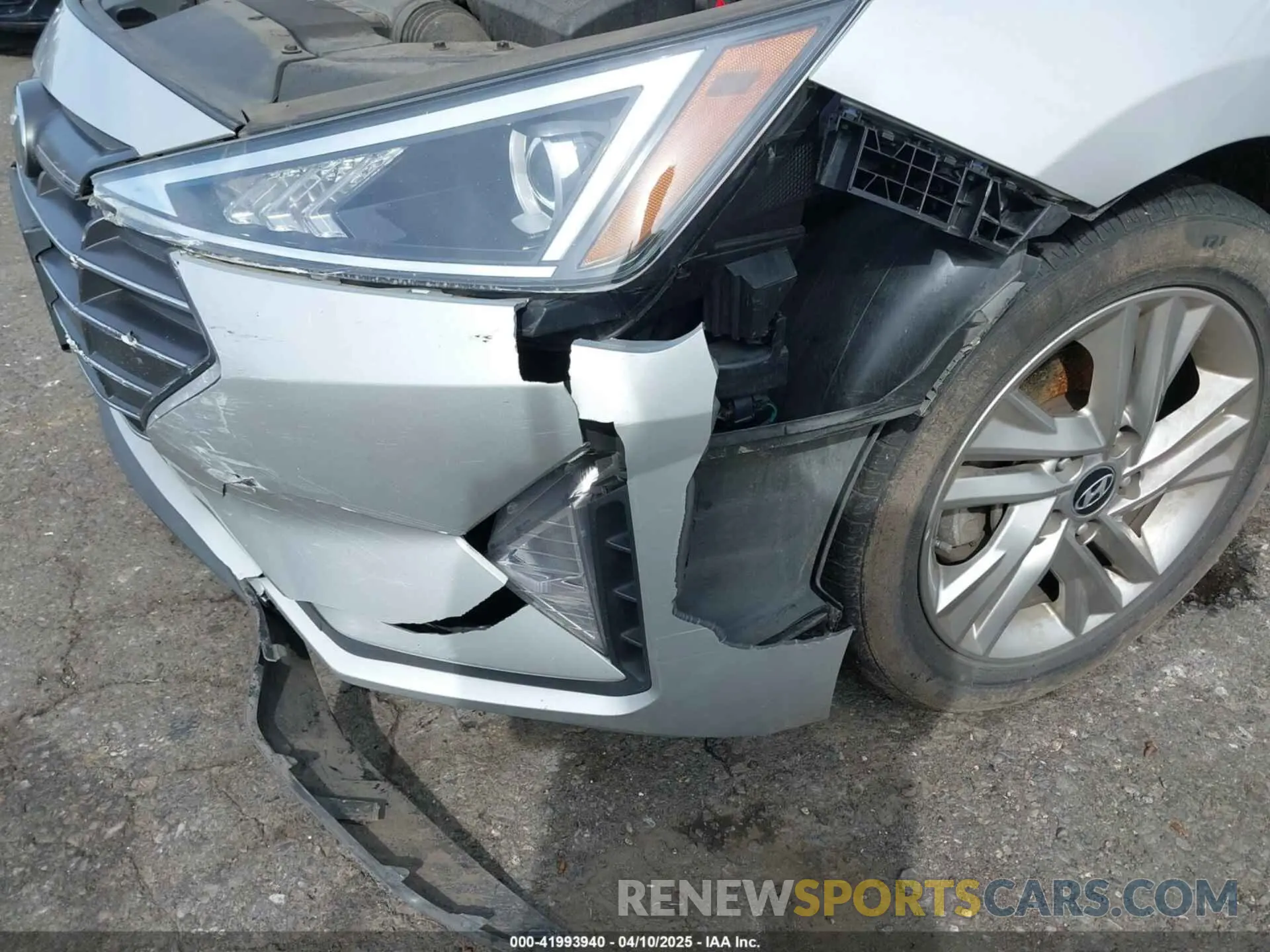 11 fotografías del automóvil dañado 5NPD84LF9KH411100 HYUNDAI ELANTRA 2019