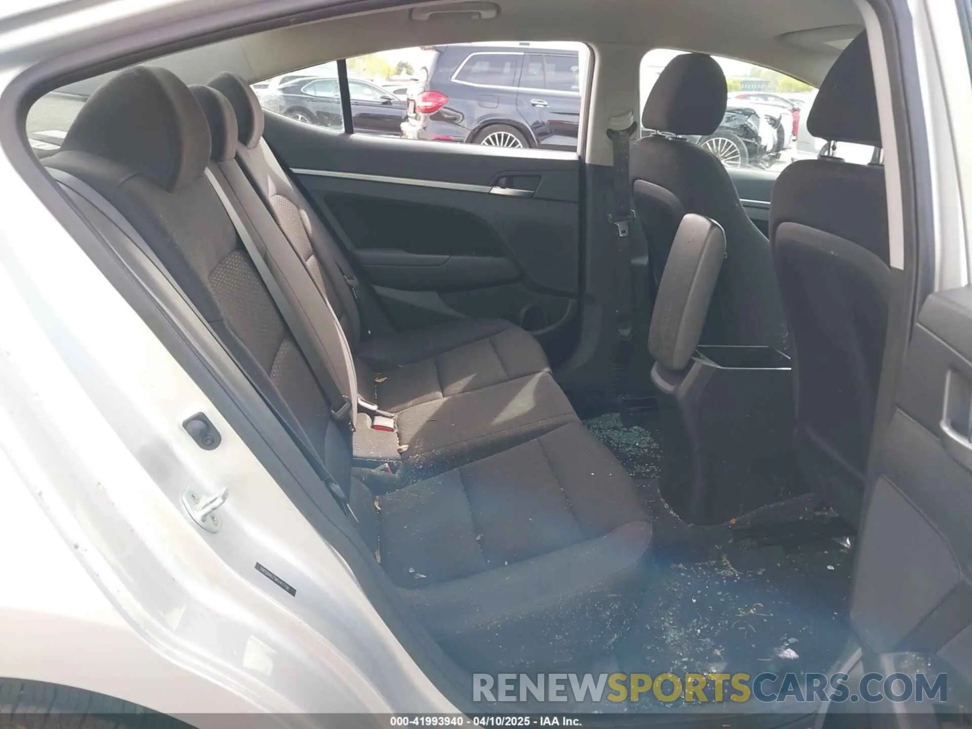 8 fotografías del automóvil dañado 5NPD84LF9KH411100 HYUNDAI ELANTRA 2019