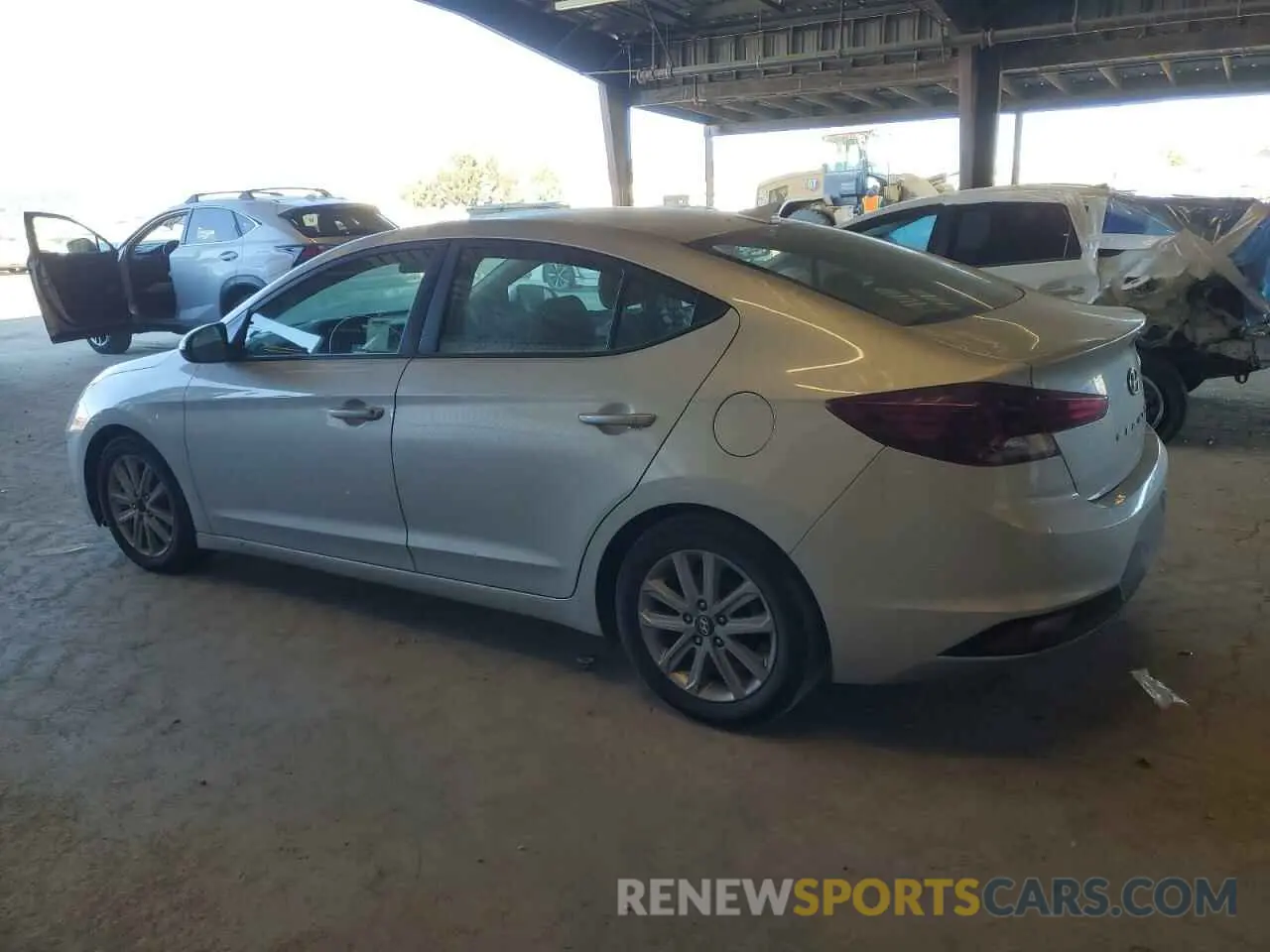 2 fotografías del automóvil dañado 5NPD84LF9KH434151 HYUNDAI ELANTRA 2019