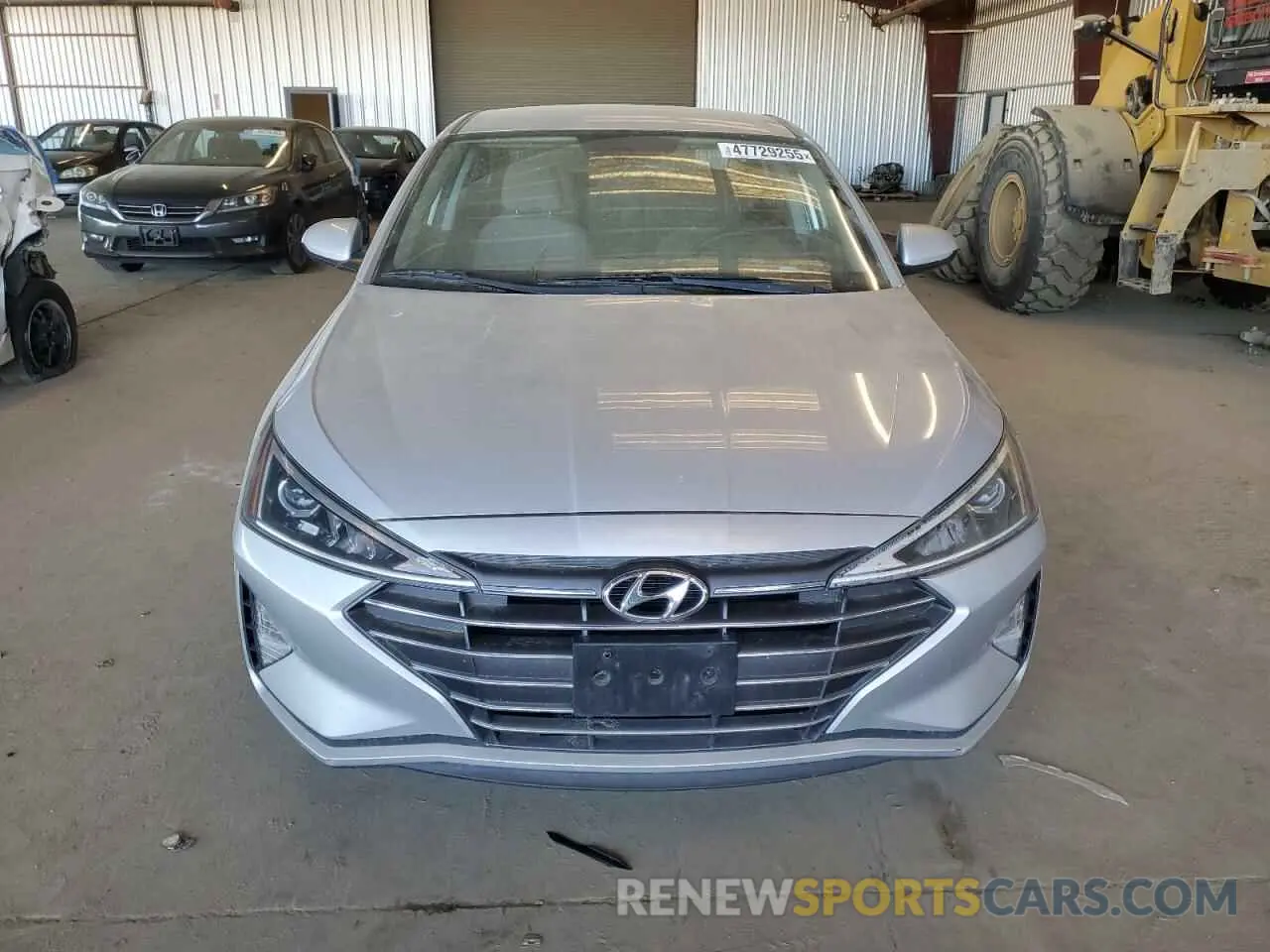 5 fotografías del automóvil dañado 5NPD84LF9KH434151 HYUNDAI ELANTRA 2019