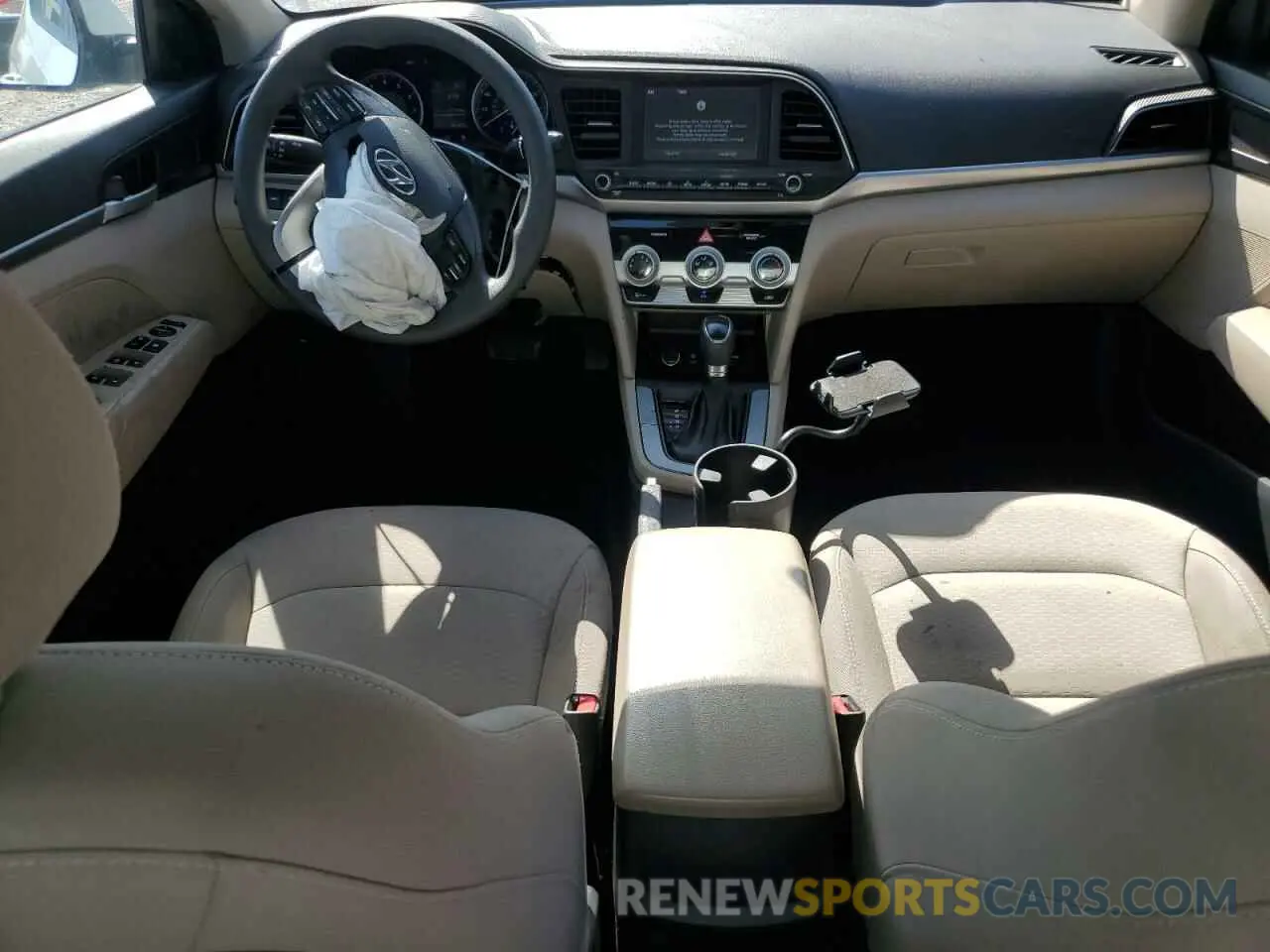 8 fotografías del automóvil dañado 5NPD84LF9KH445098 HYUNDAI ELANTRA 2019