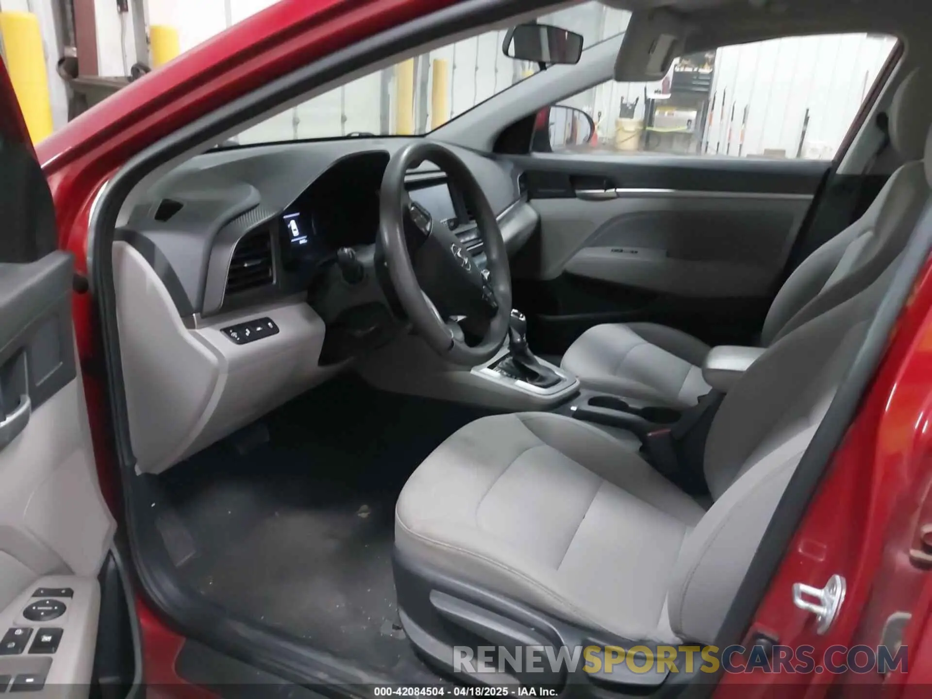 5 fotografías del automóvil dañado 5NPD84LF9KH446011 HYUNDAI ELANTRA 2019