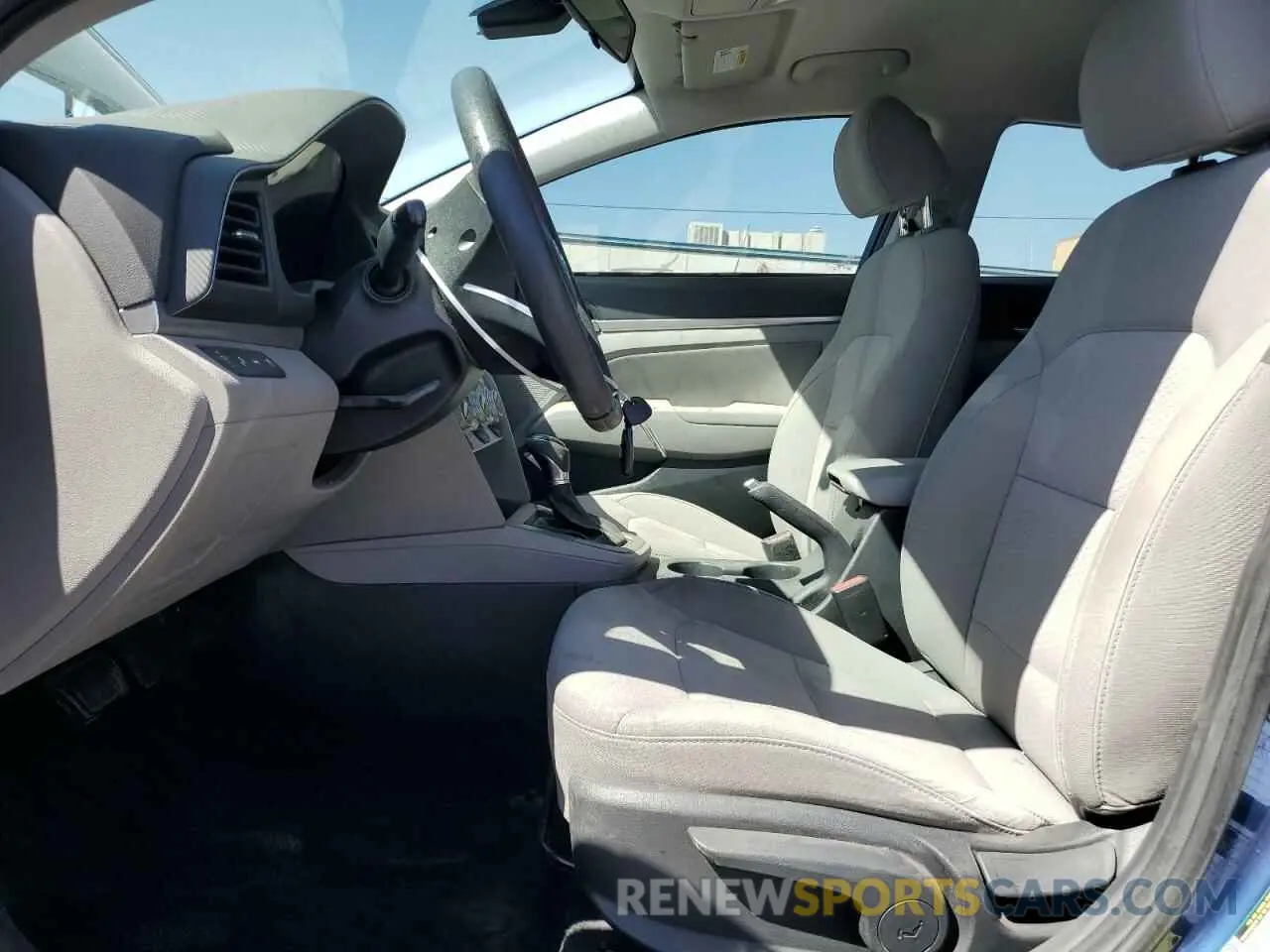 7 fotografías del automóvil dañado 5NPD84LF9KH469143 HYUNDAI ELANTRA 2019