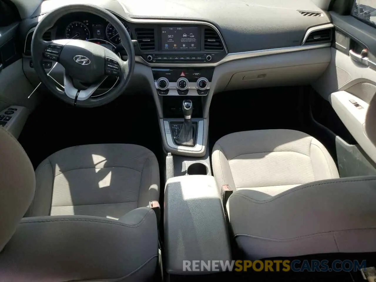8 fotografías del automóvil dañado 5NPD84LF9KH469143 HYUNDAI ELANTRA 2019