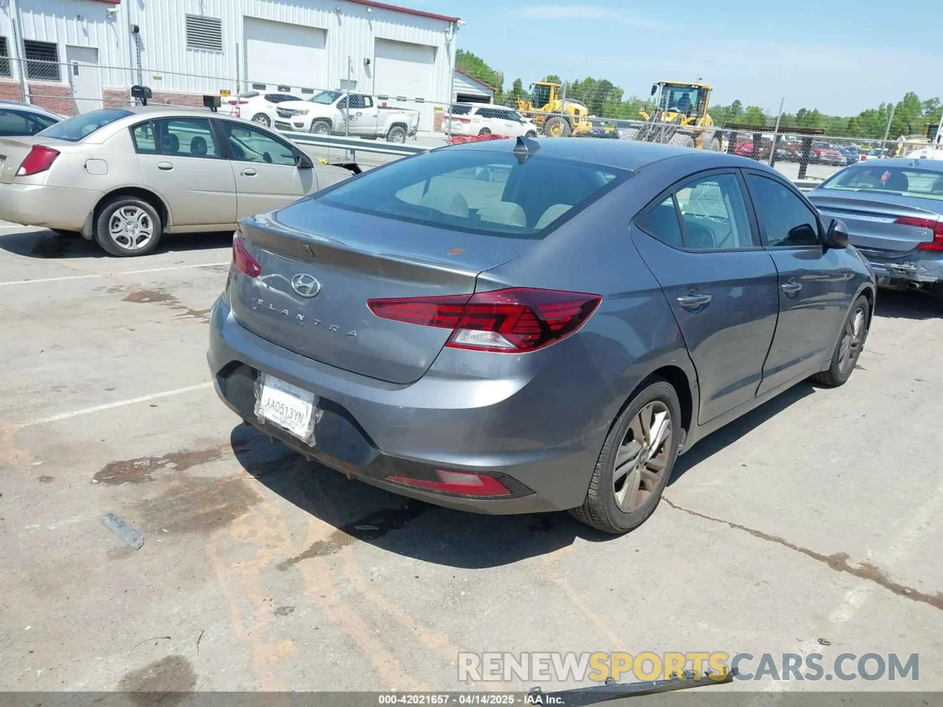4 fotografías del automóvil dañado 5NPD84LF9KH471782 HYUNDAI ELANTRA 2019