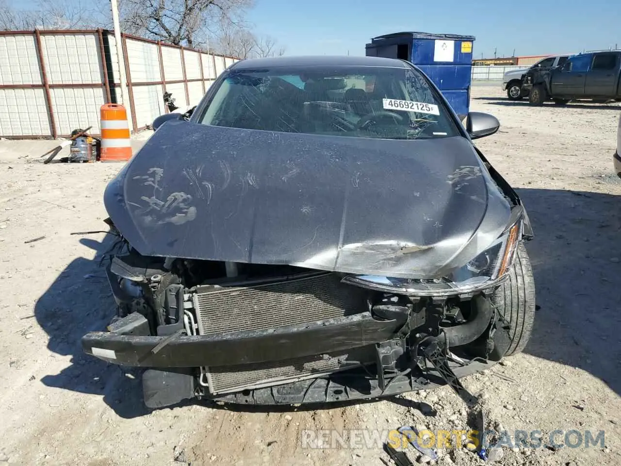 5 fotografías del automóvil dañado 5NPD84LFXKH405581 HYUNDAI ELANTRA 2019
