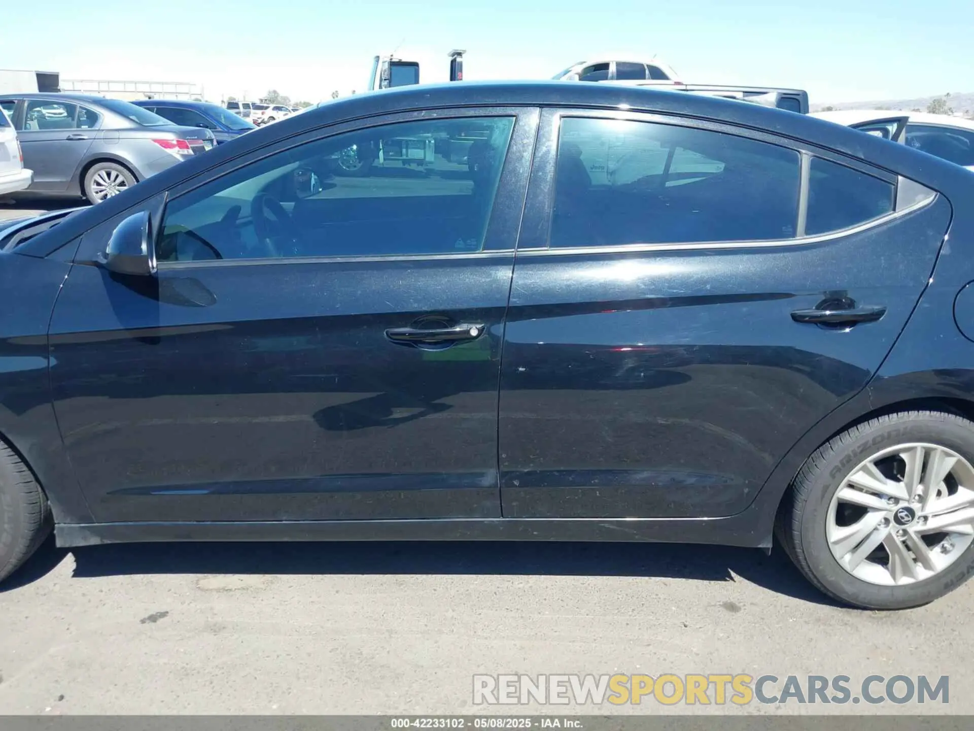 15 fotografías del automóvil dañado 5NPD84LFXKH411493 HYUNDAI ELANTRA 2019